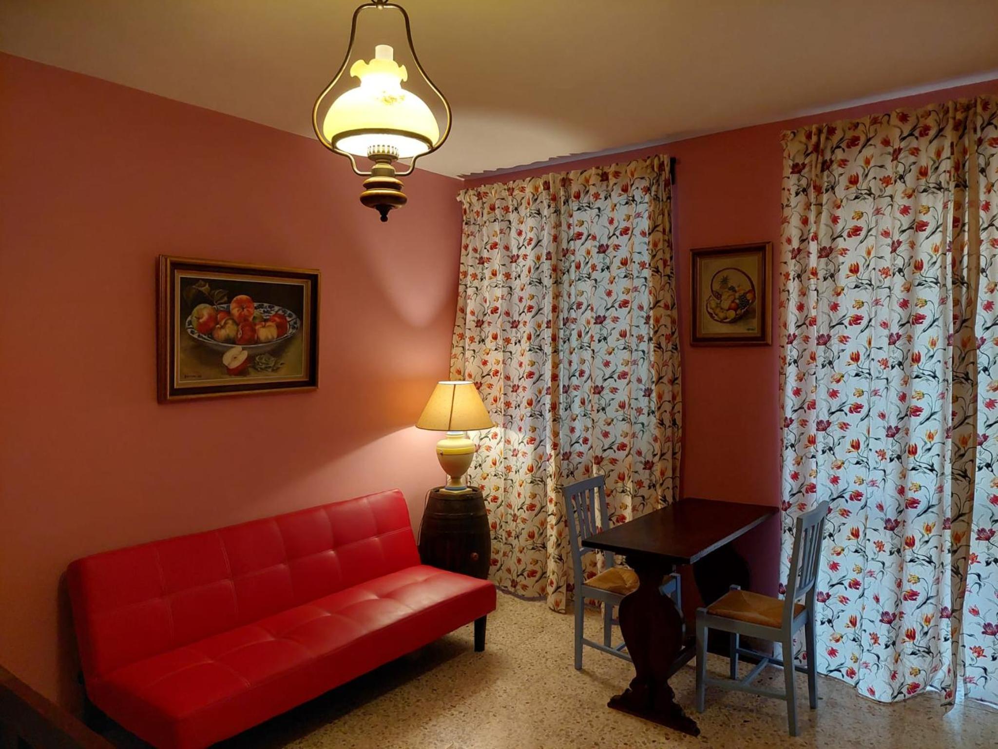 King Studio With Sofa Bed photo 2
