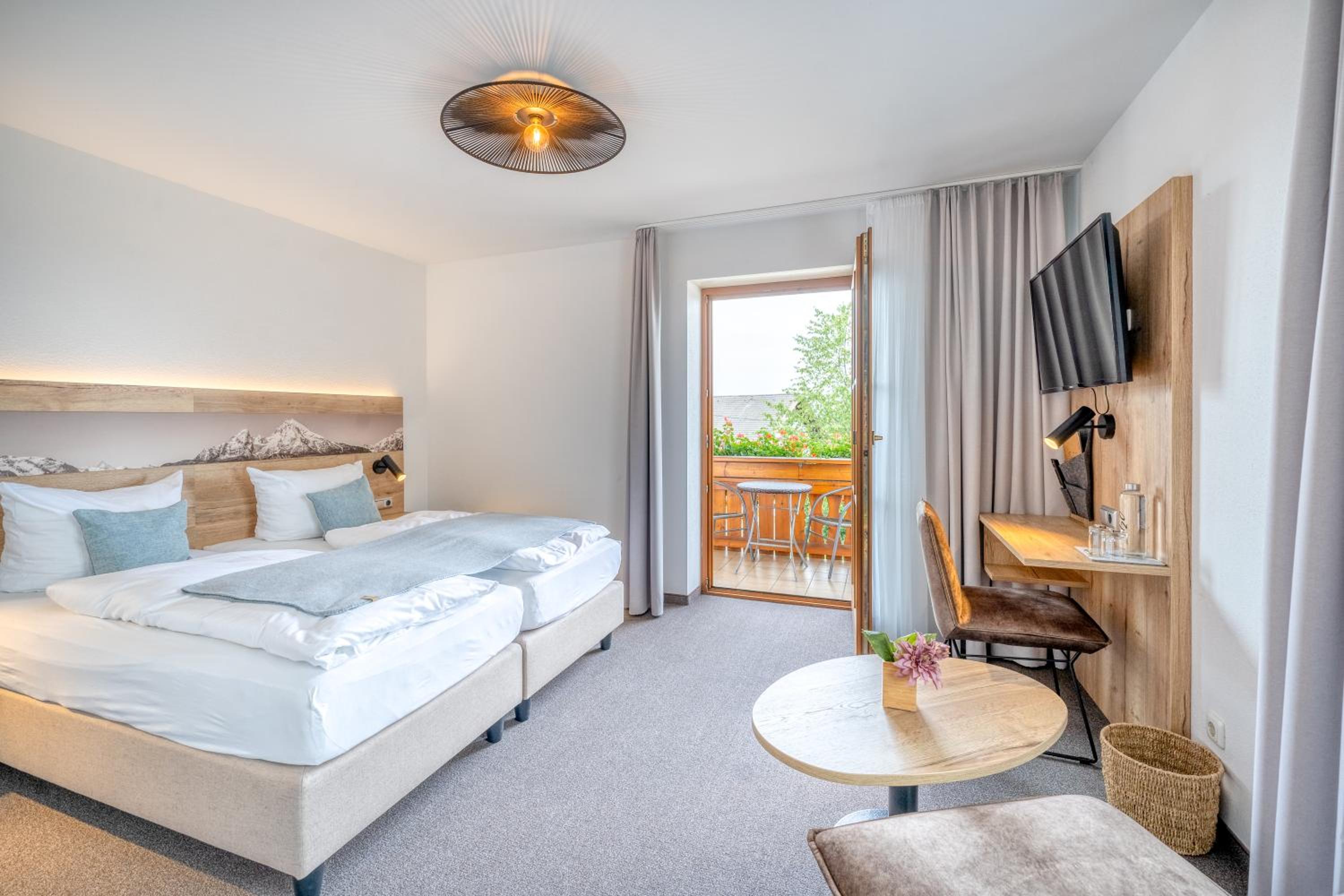 Double Room with Balcony or Terrace - Photo 1
