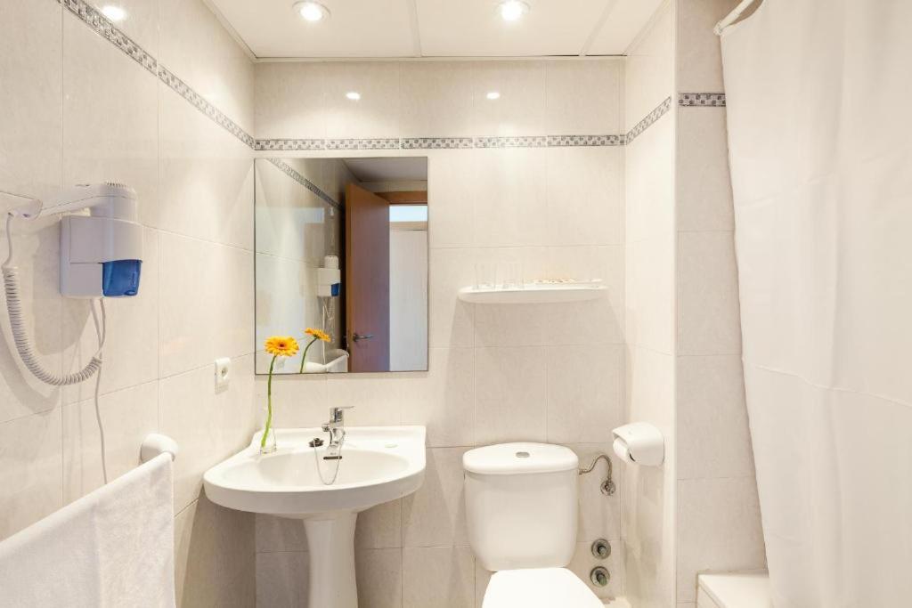 Junior Suite with Balcony photo 2