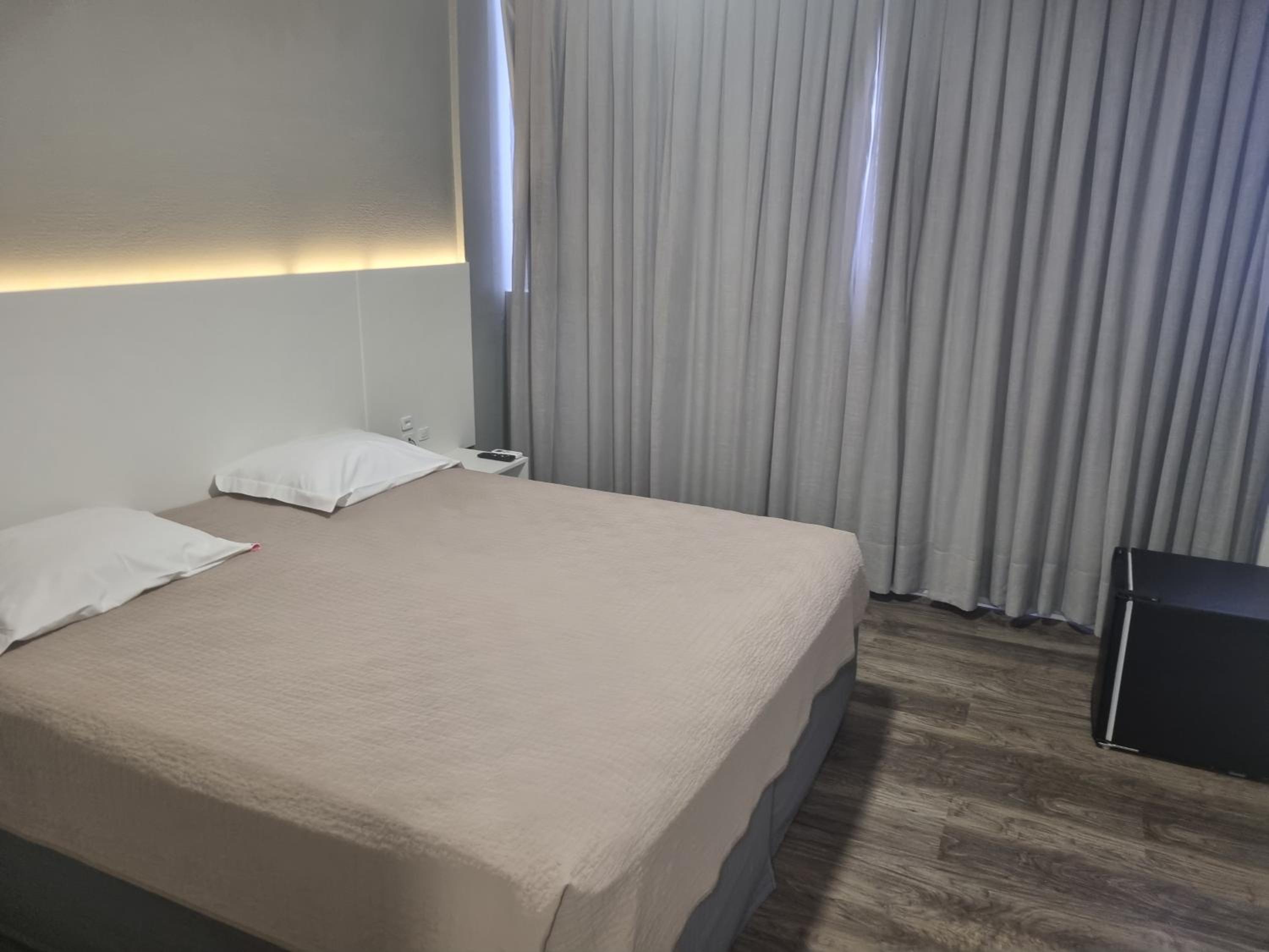 Standard Double or Twin Room photo 1