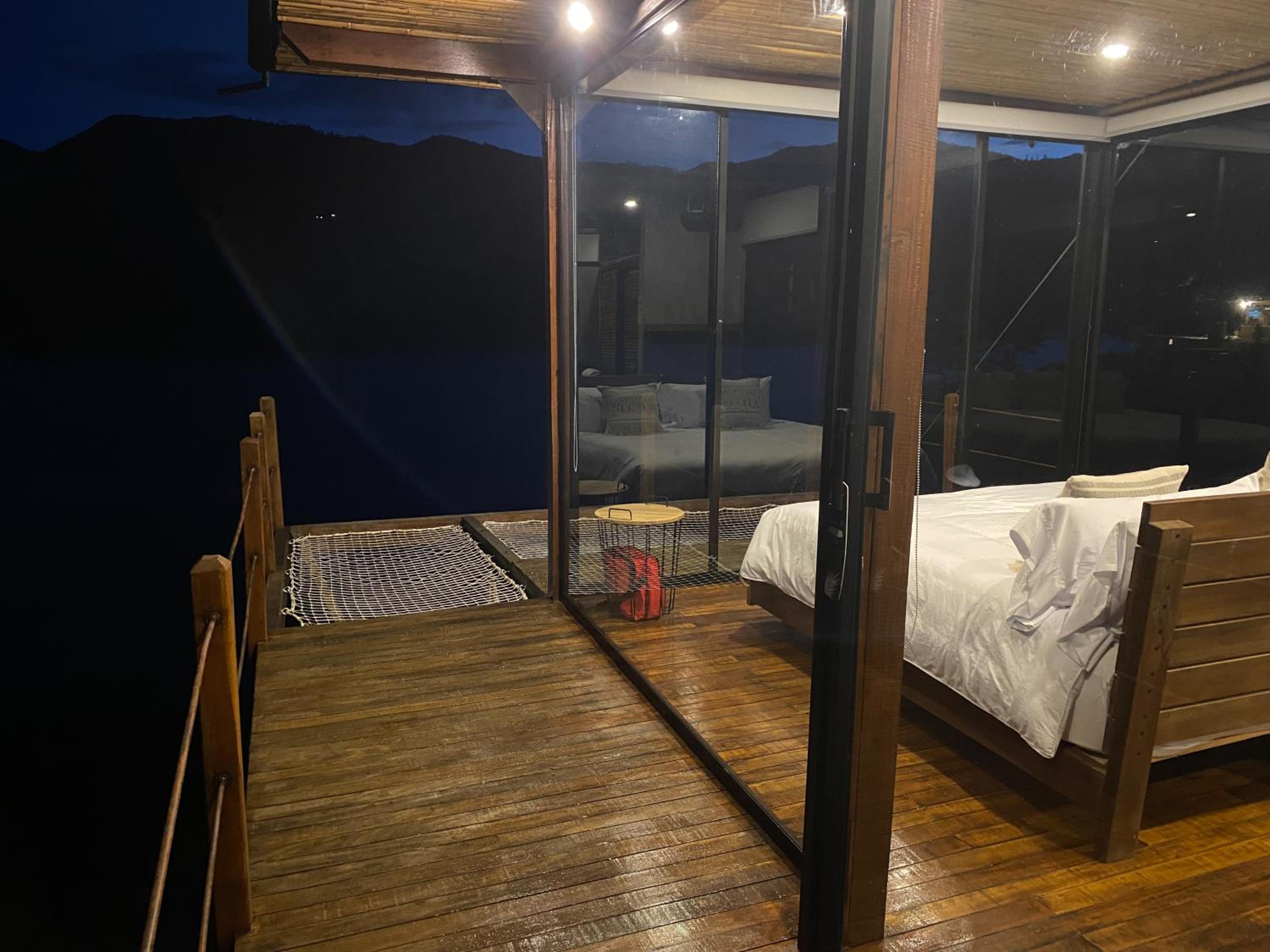 Double or Twin Room with Lake View