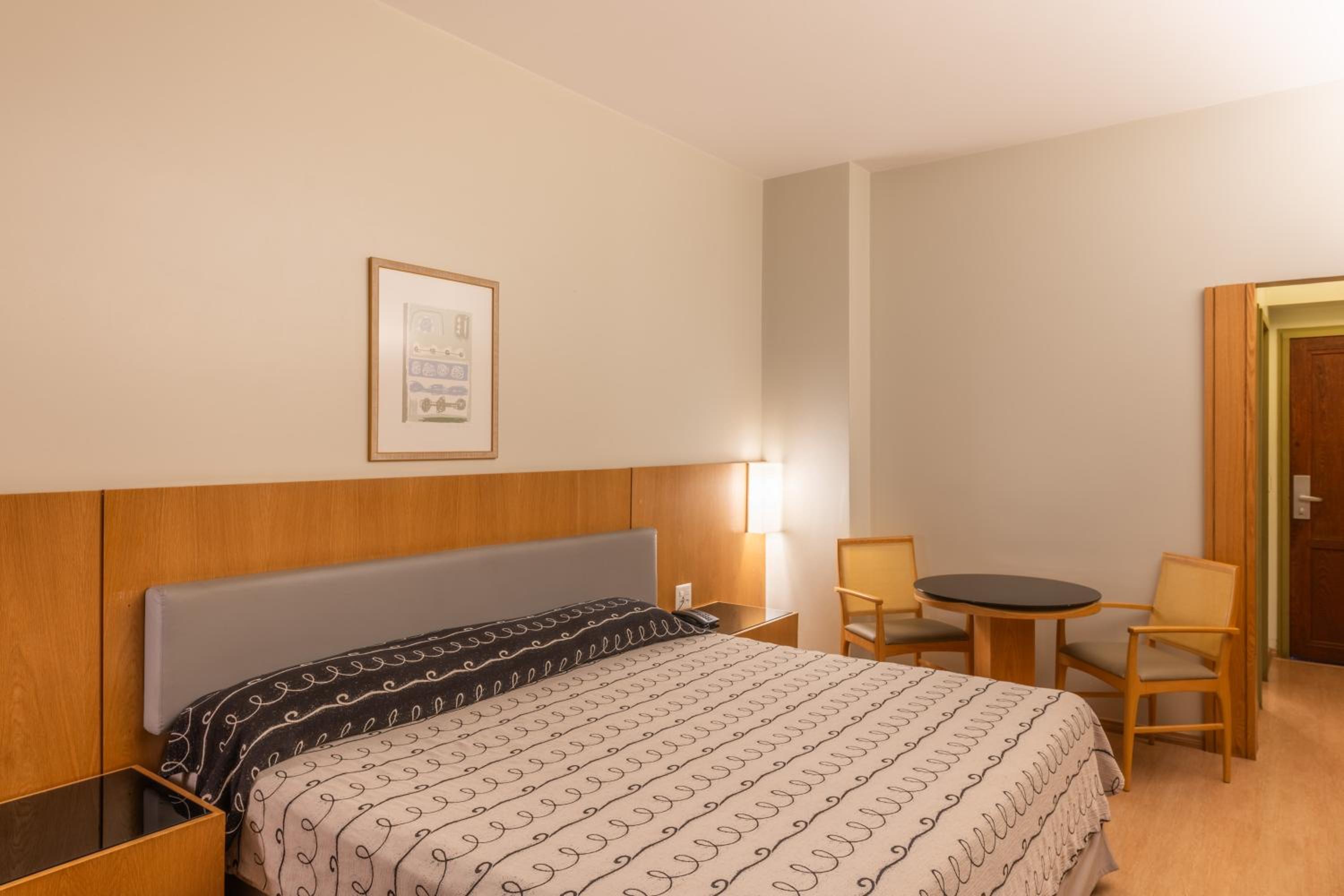 Deluxe King Room - Photo 1
