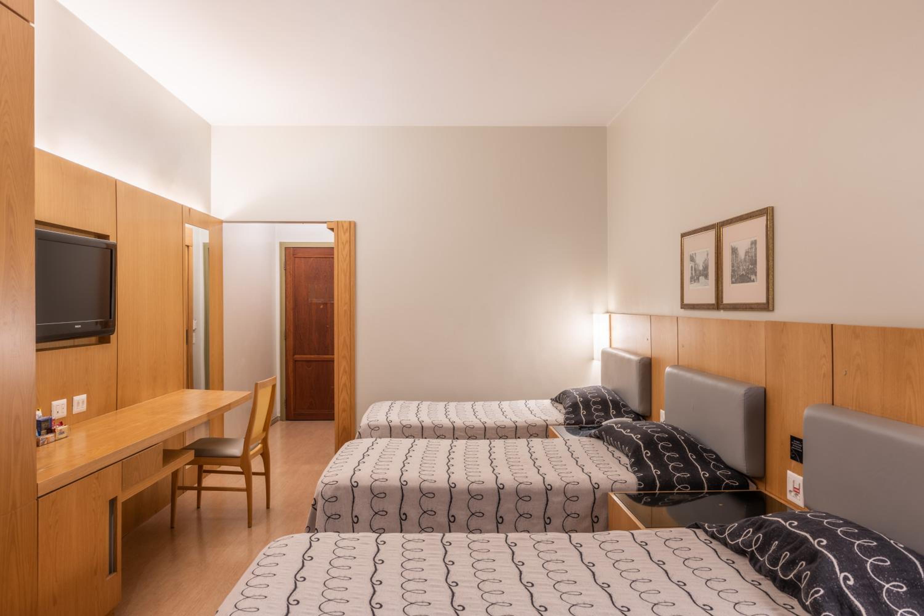 Luxury Triple Room - Photo 1