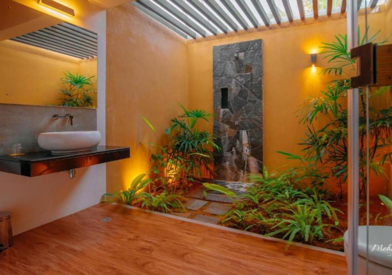 Premium Room with 10% Discount on Food & Beverage + All Property Services (Excluding Spa) - Photo 2