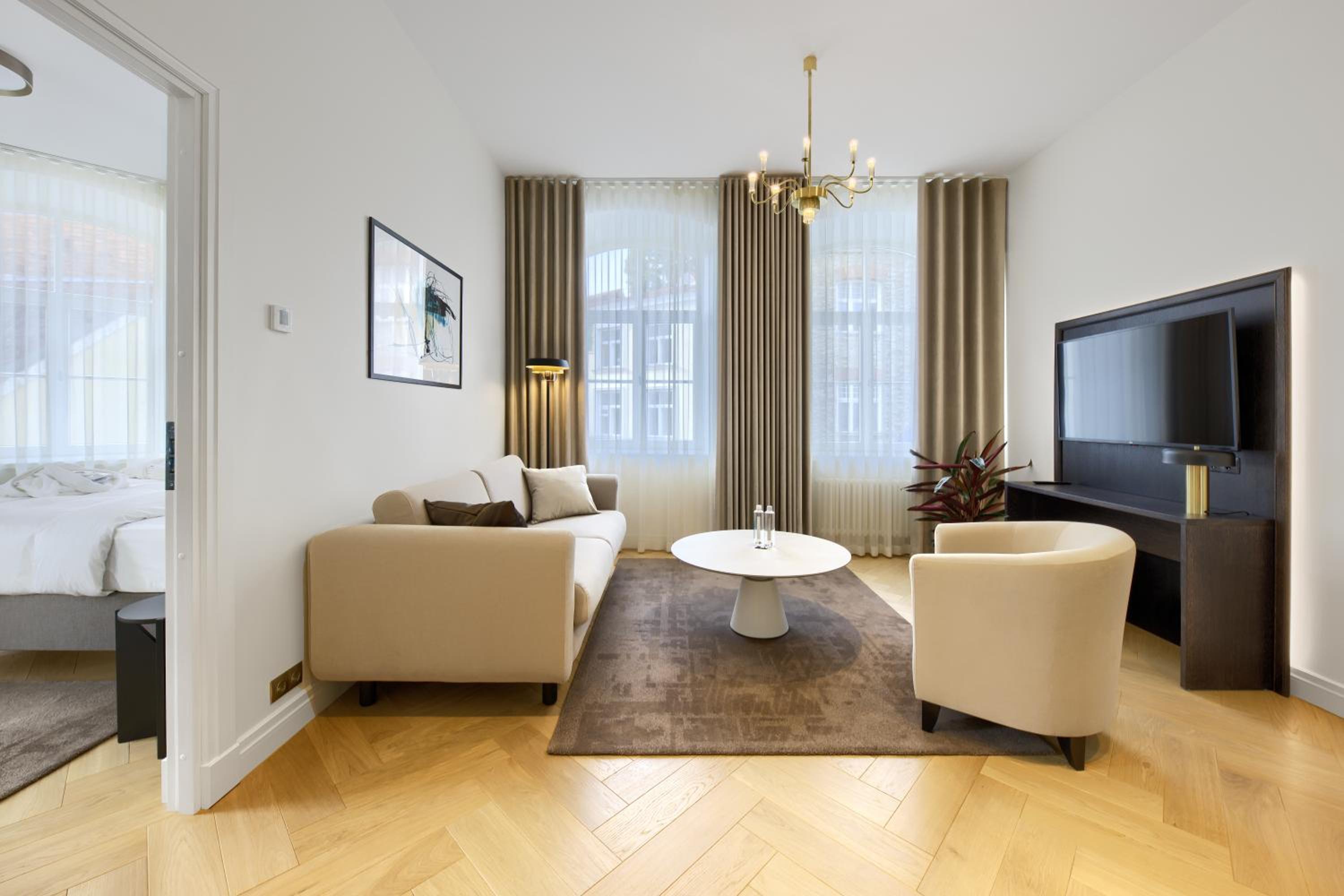 Patkuli Suite with Spa Access - Photo 1