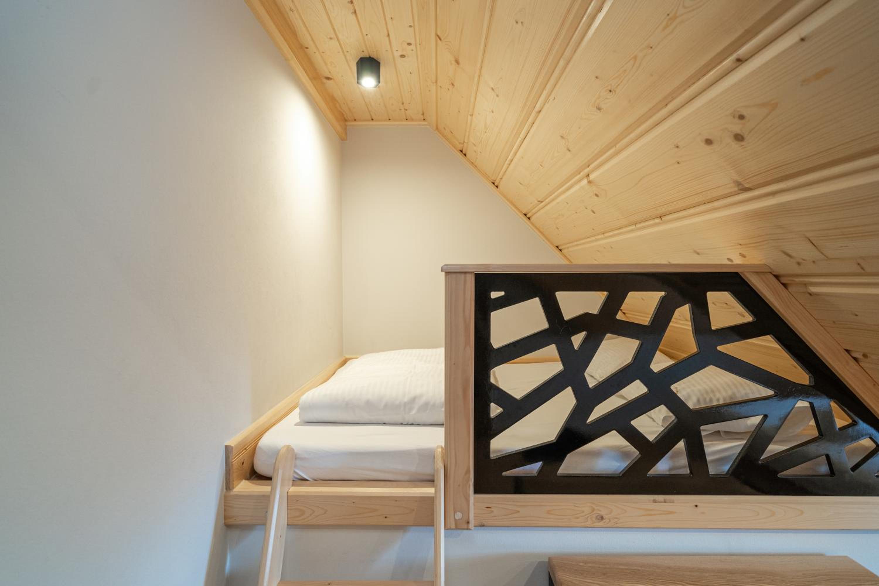 Double or Twin Room with Mountain View photo 2