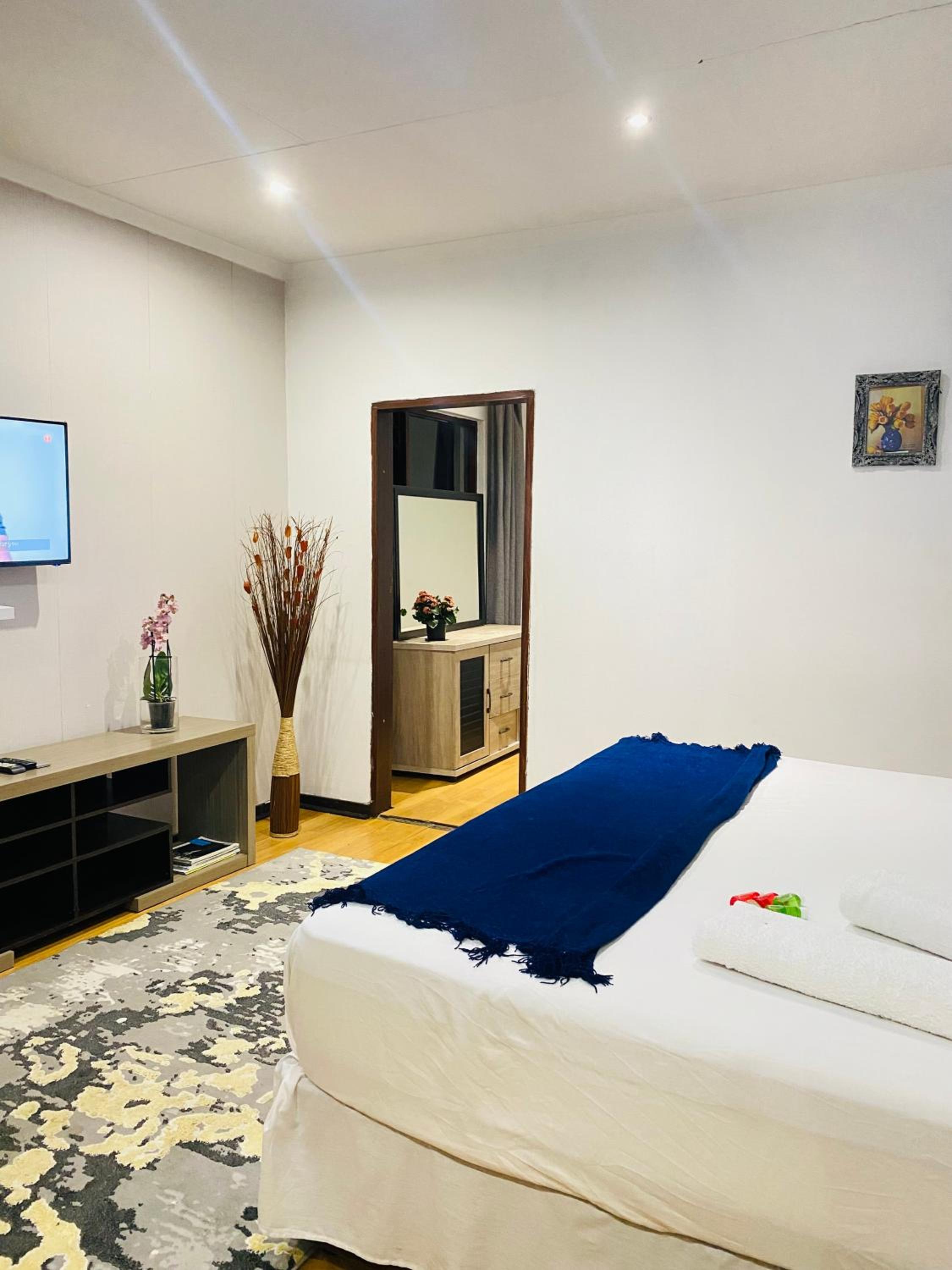 Deluxe Family Room photo 3