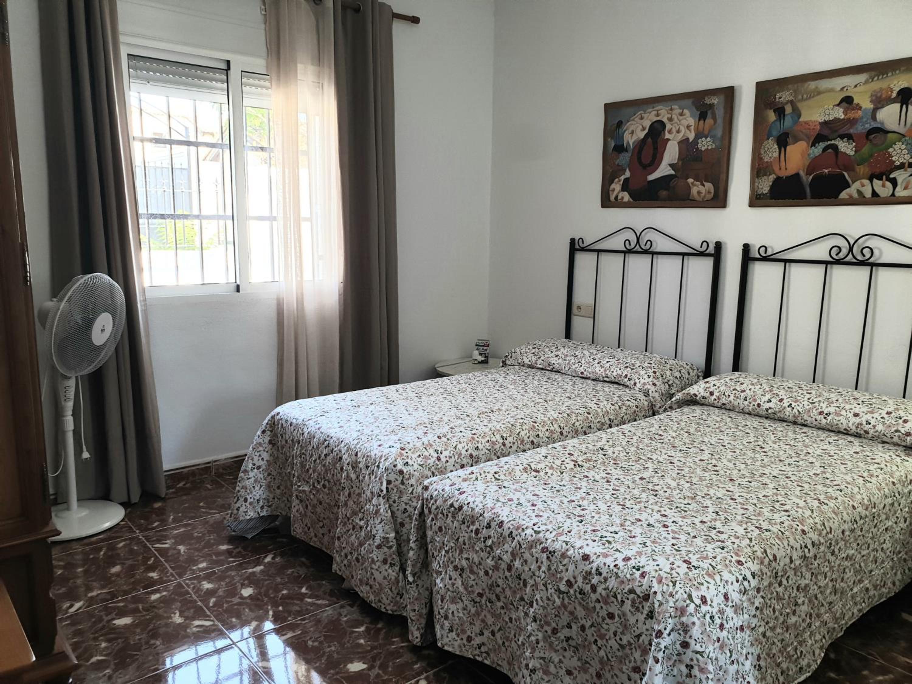 One-Bedroom House photo 2