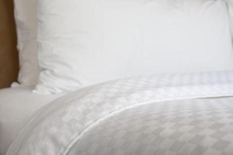 Queen Room with Two Queen Beds - Photo 4