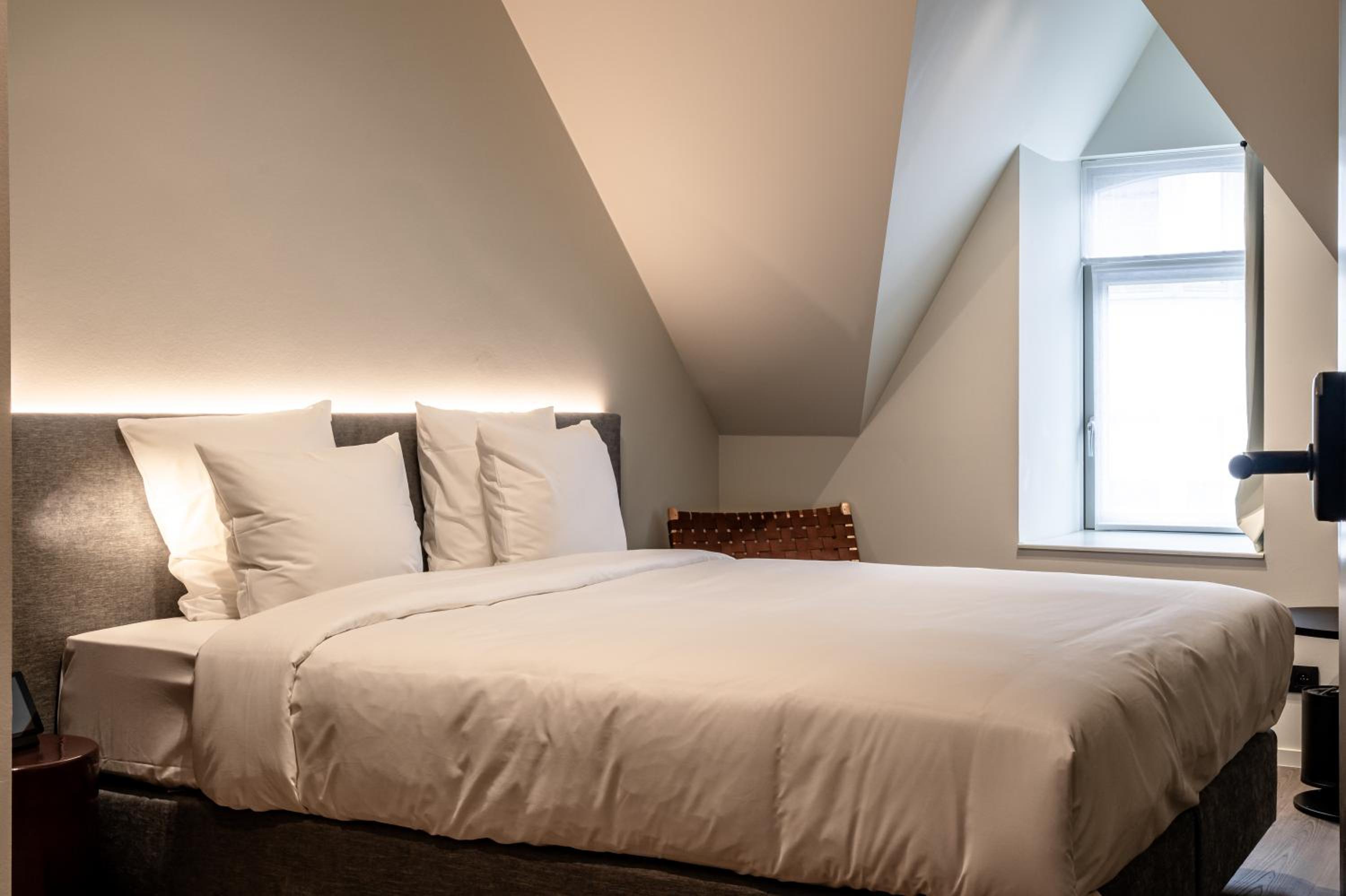 Standard Double or Twin Room photo 2