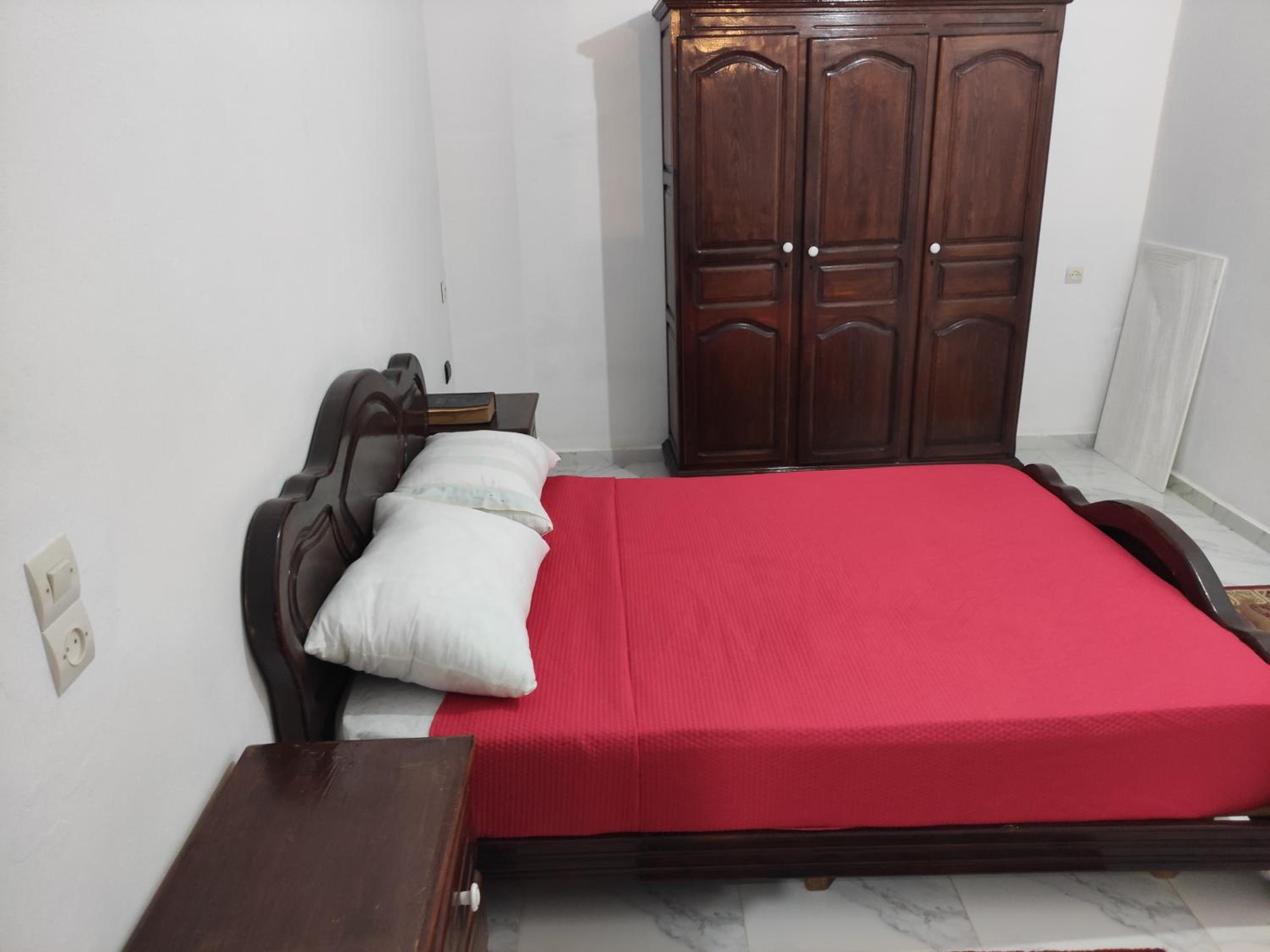 Studio Apartment photo 2