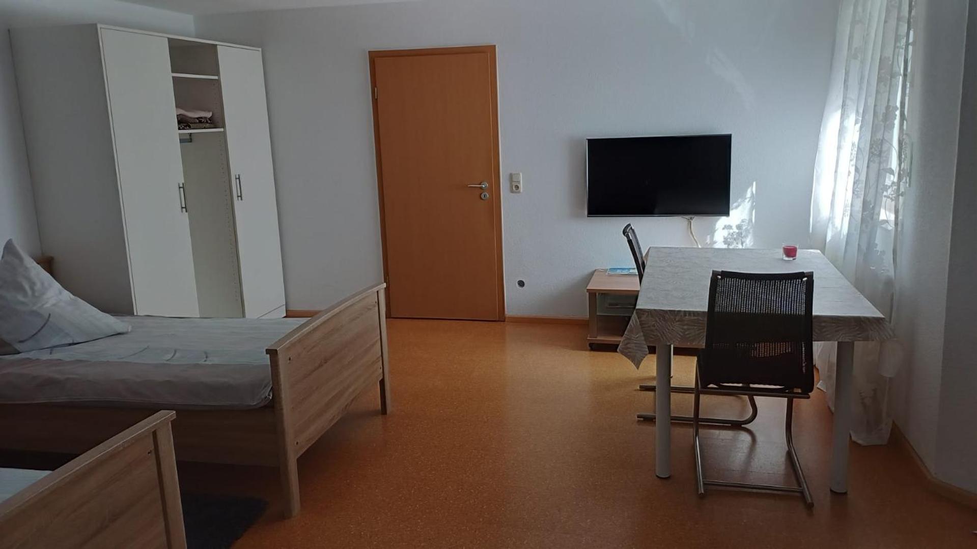 One-Bedroom Apartment photo 1