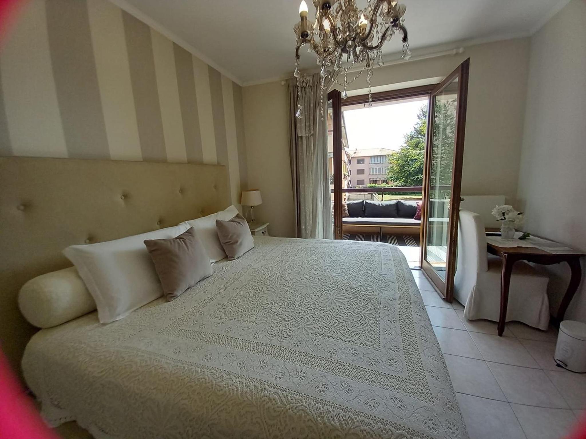 Apartment with Terrace - Photo 43