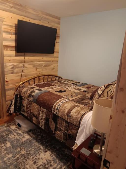One-Bedroom House photo 1