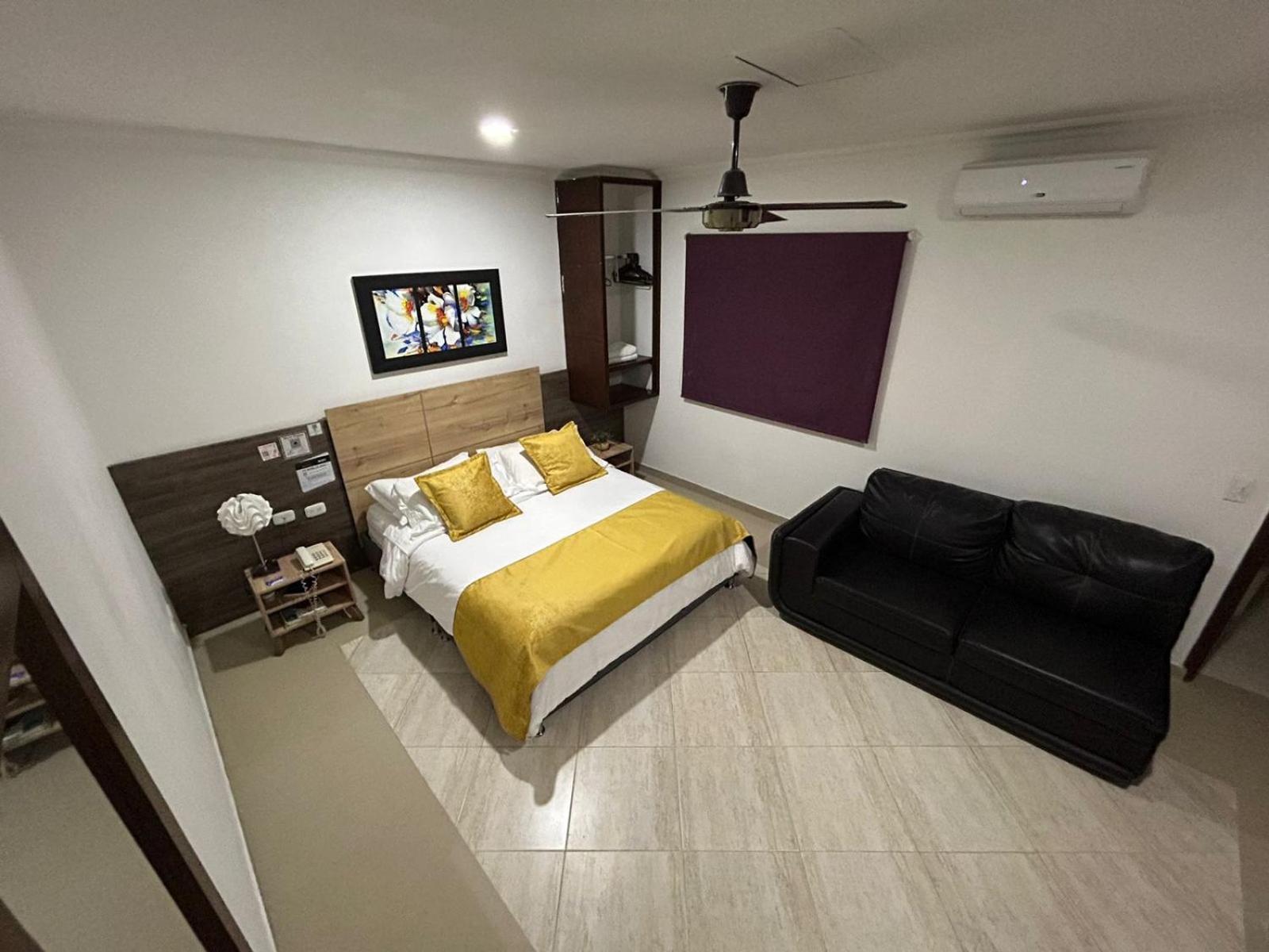 Large Double Room photo 1