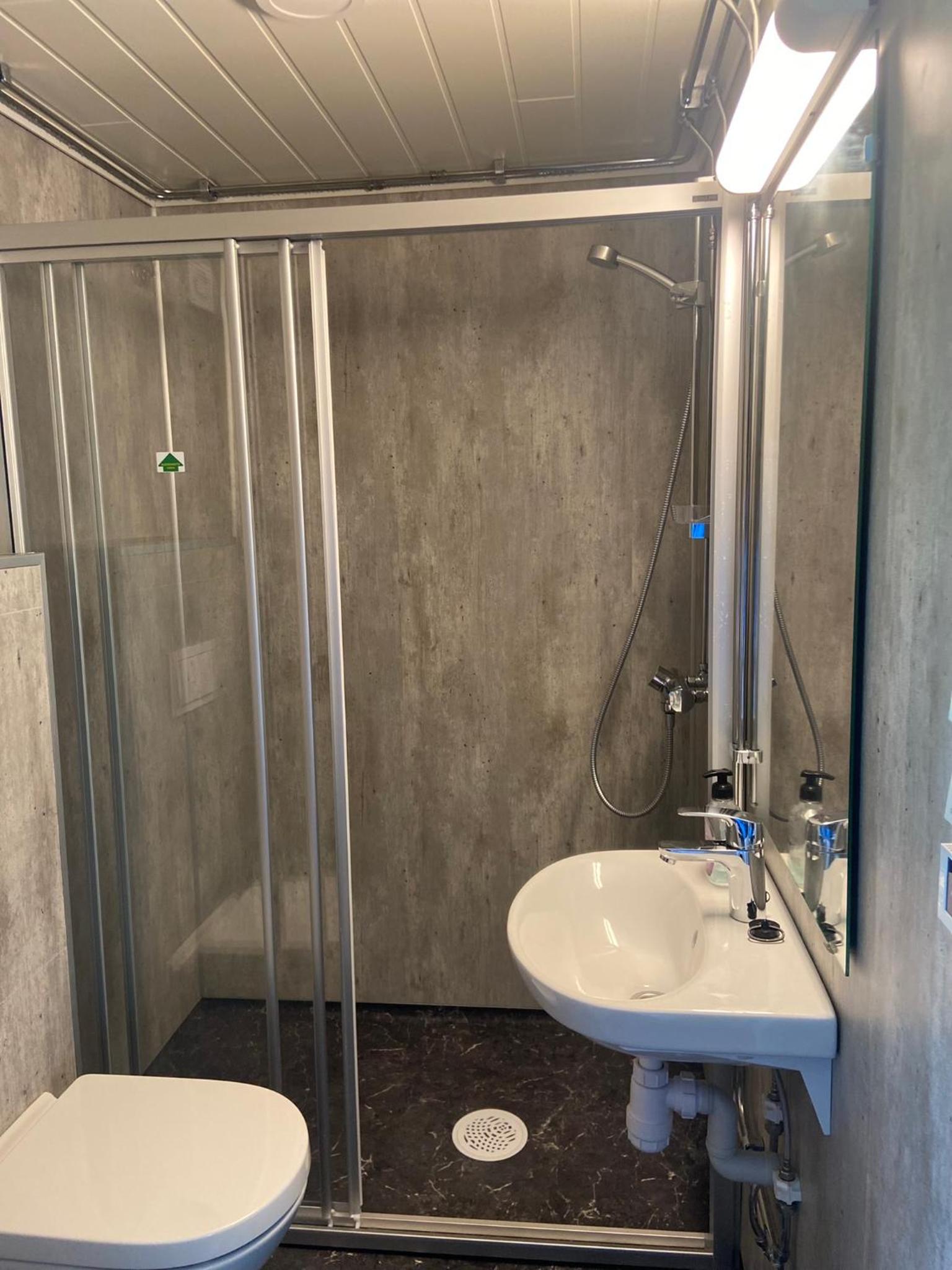 Studio Apartment - Photo 2