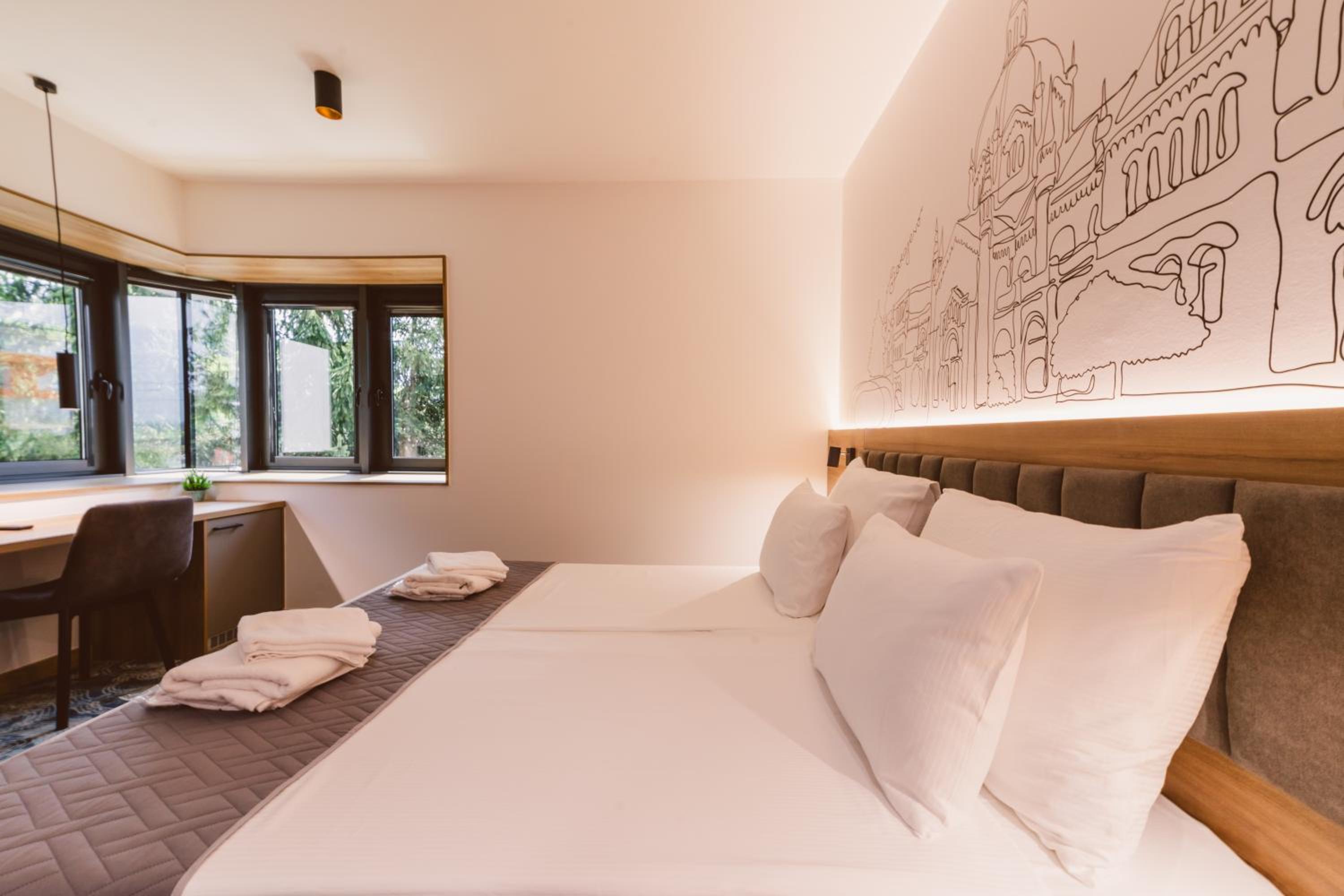 Deluxe Double Room photo 3