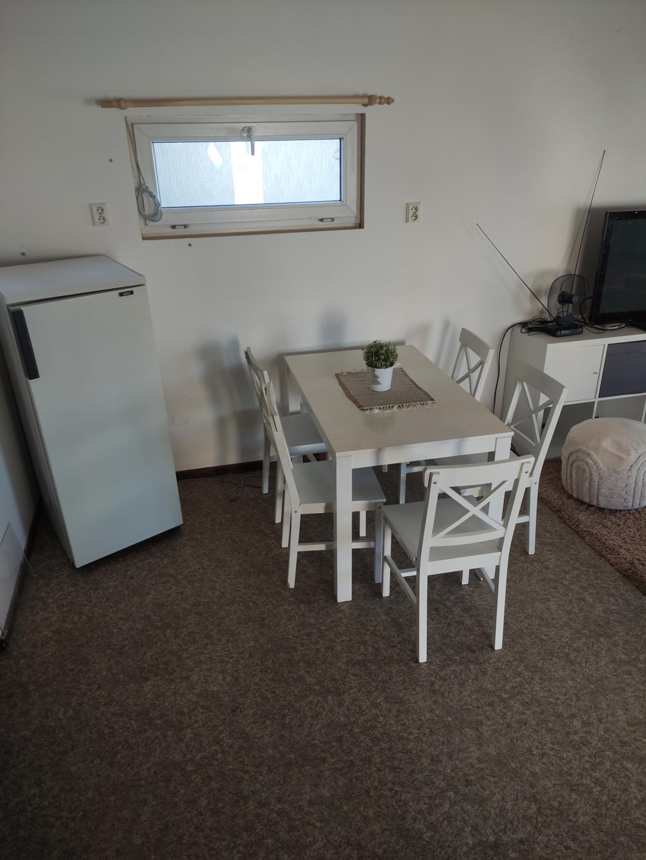 One-Bedroom Apartment photo 3