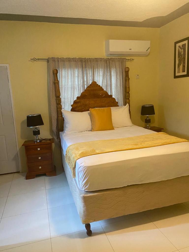 Habitación Doble con Baño Privado
