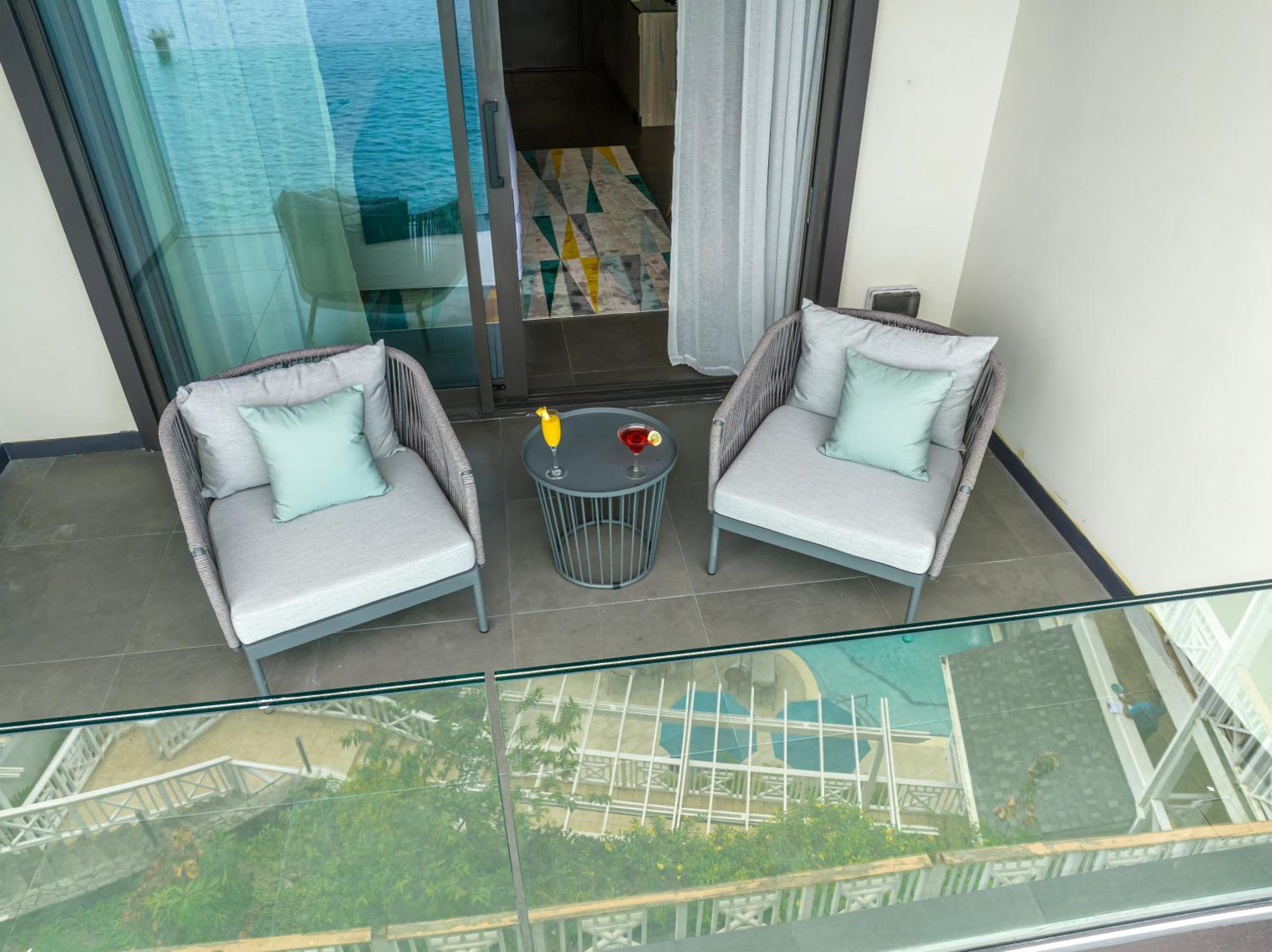 Fort Oceanview King photo 2