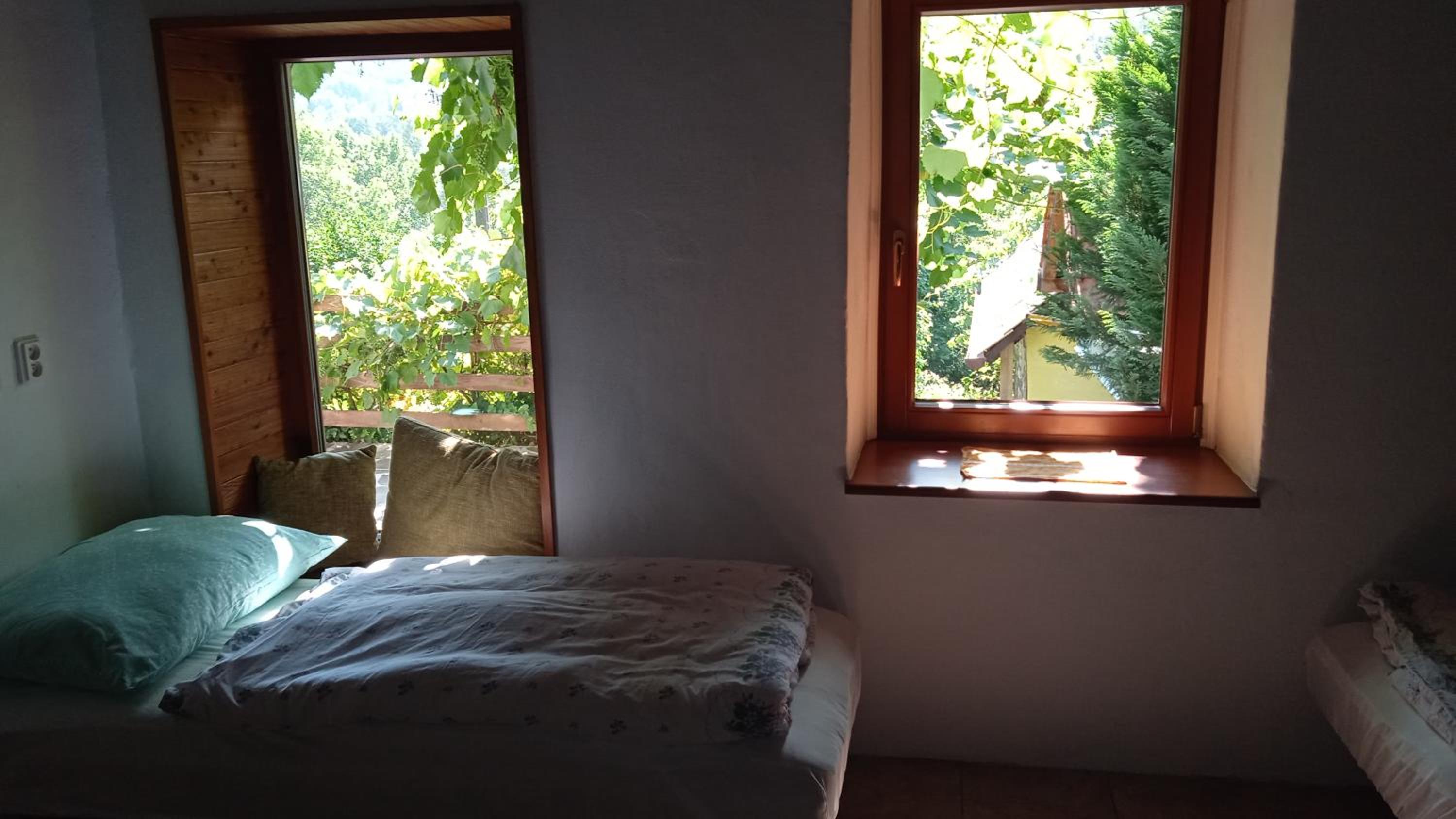 One-Bedroom House photo 1