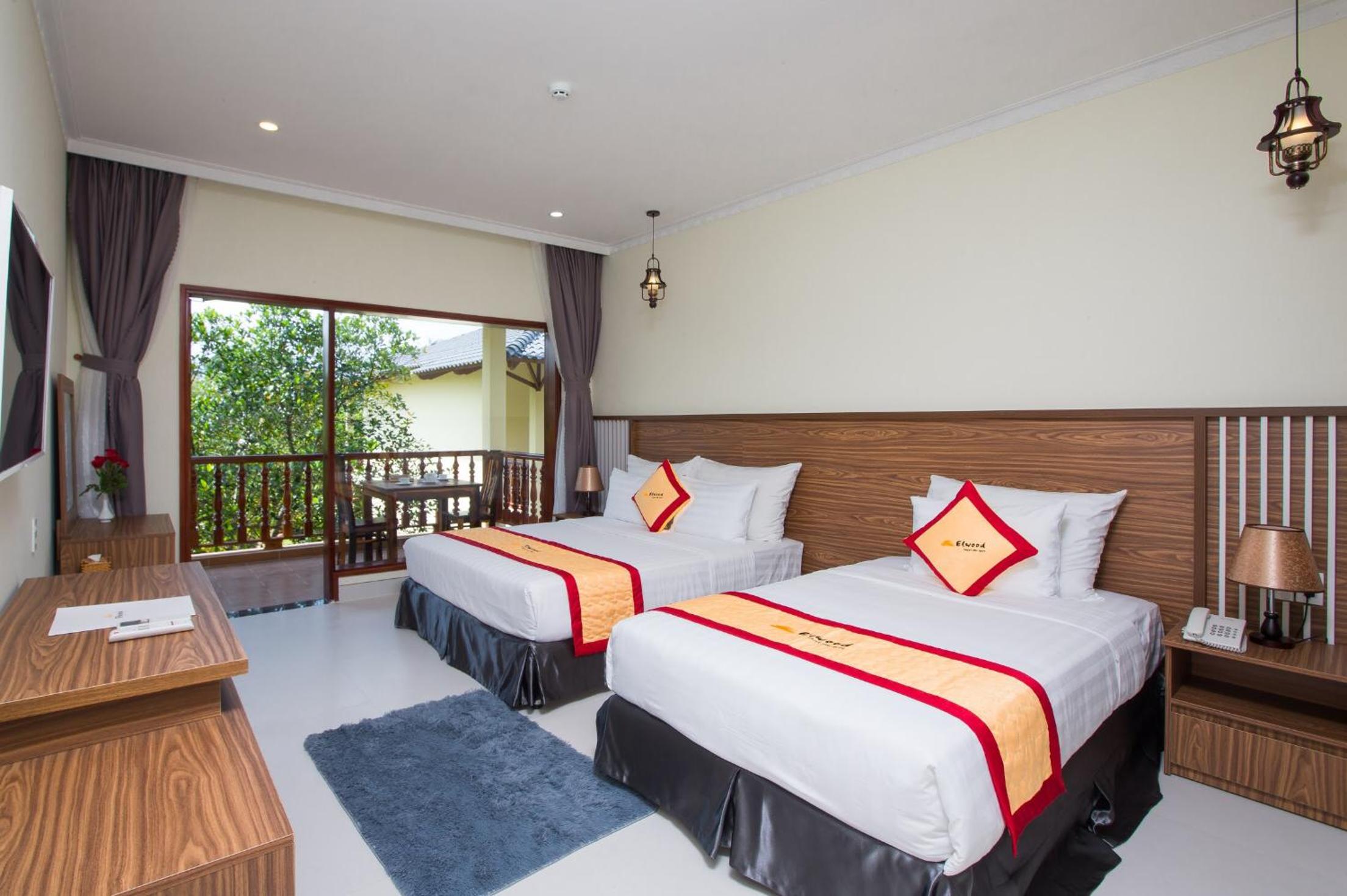 Two-Bedroom Suite - Photo 13