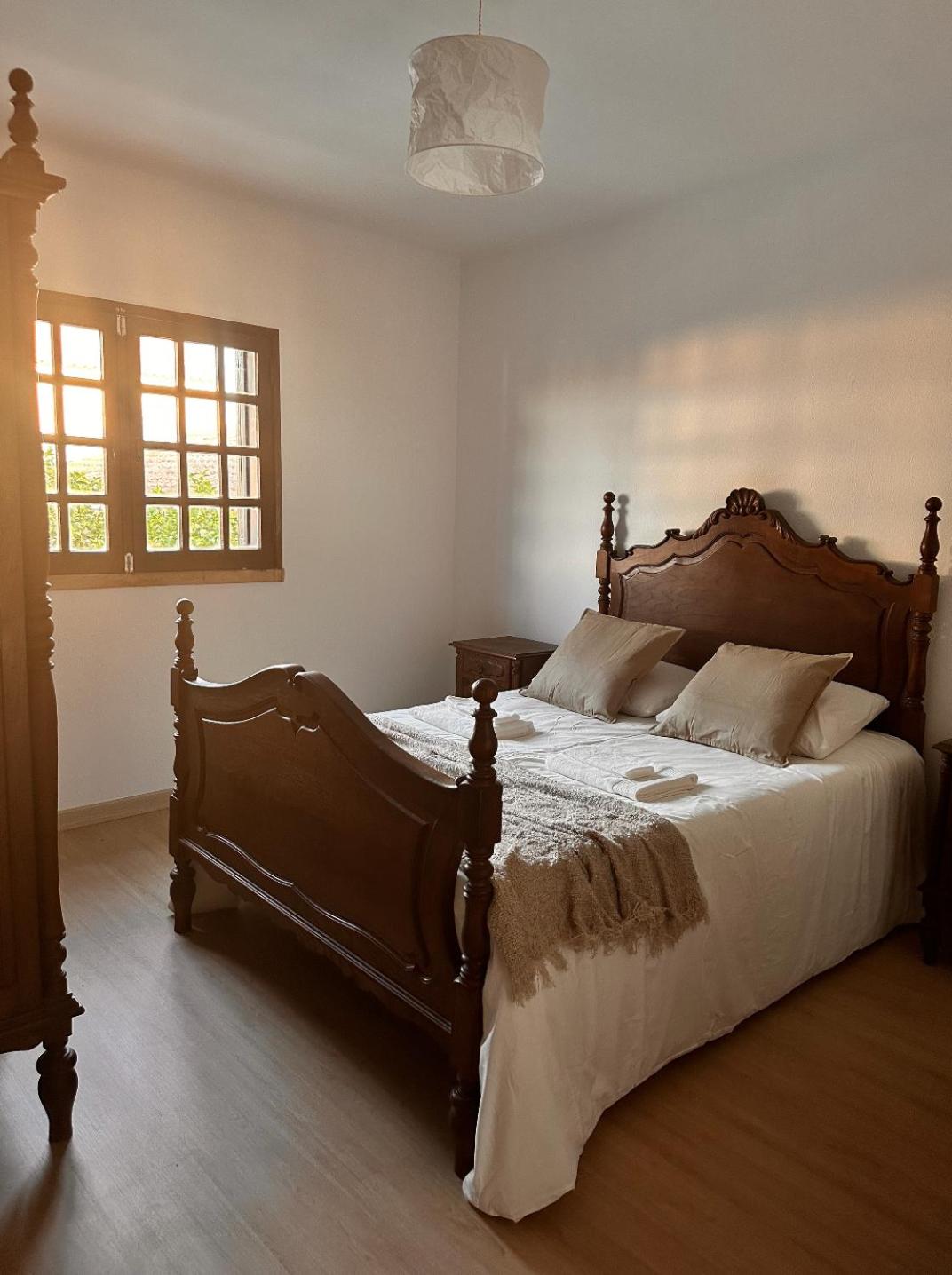 Double Room with Shared Bathroom photo 2