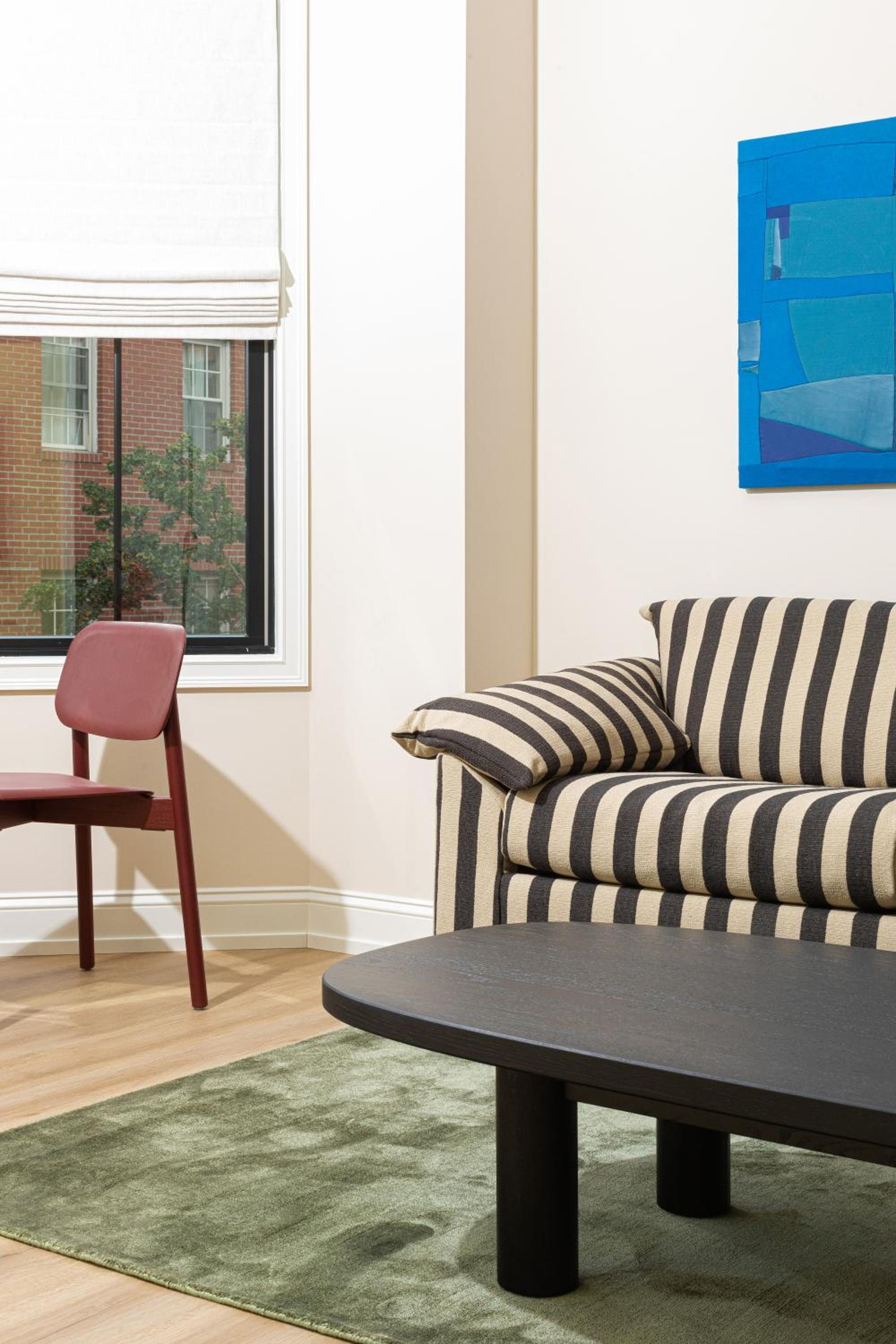 One-Bedroom Suite - Photo 6