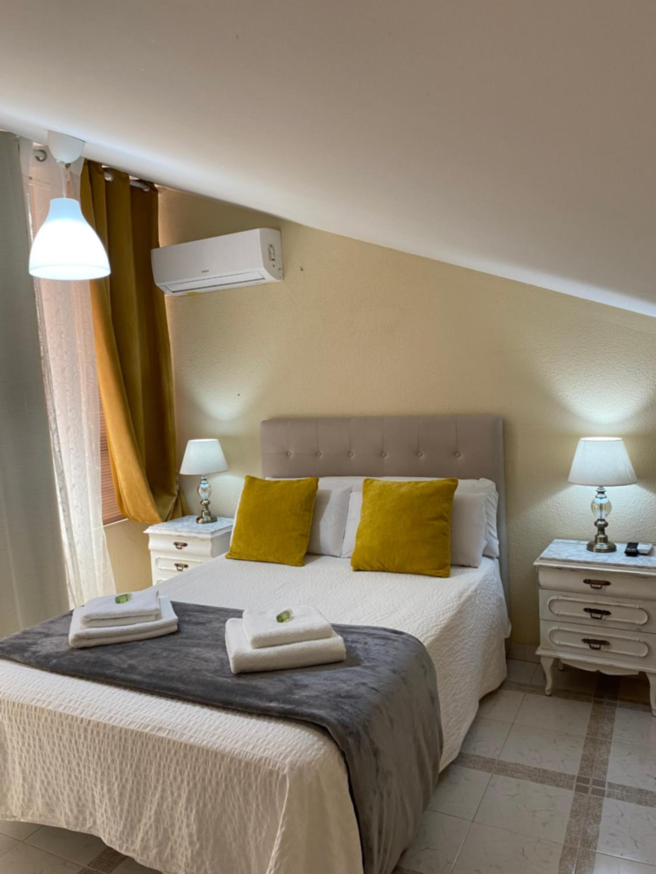 Double Room with Private Bathroom photo 3