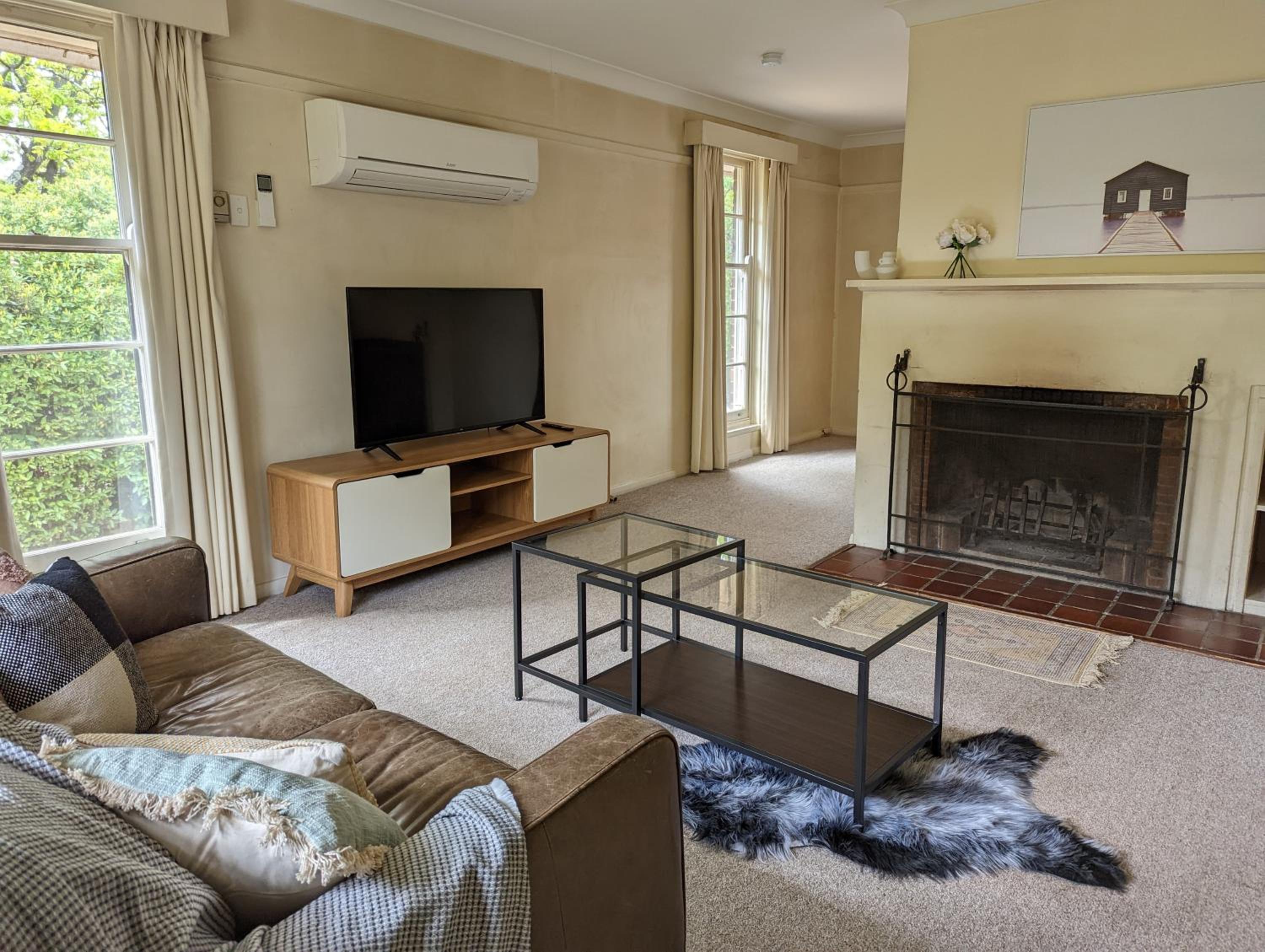 Three-Bedroom House photo 1