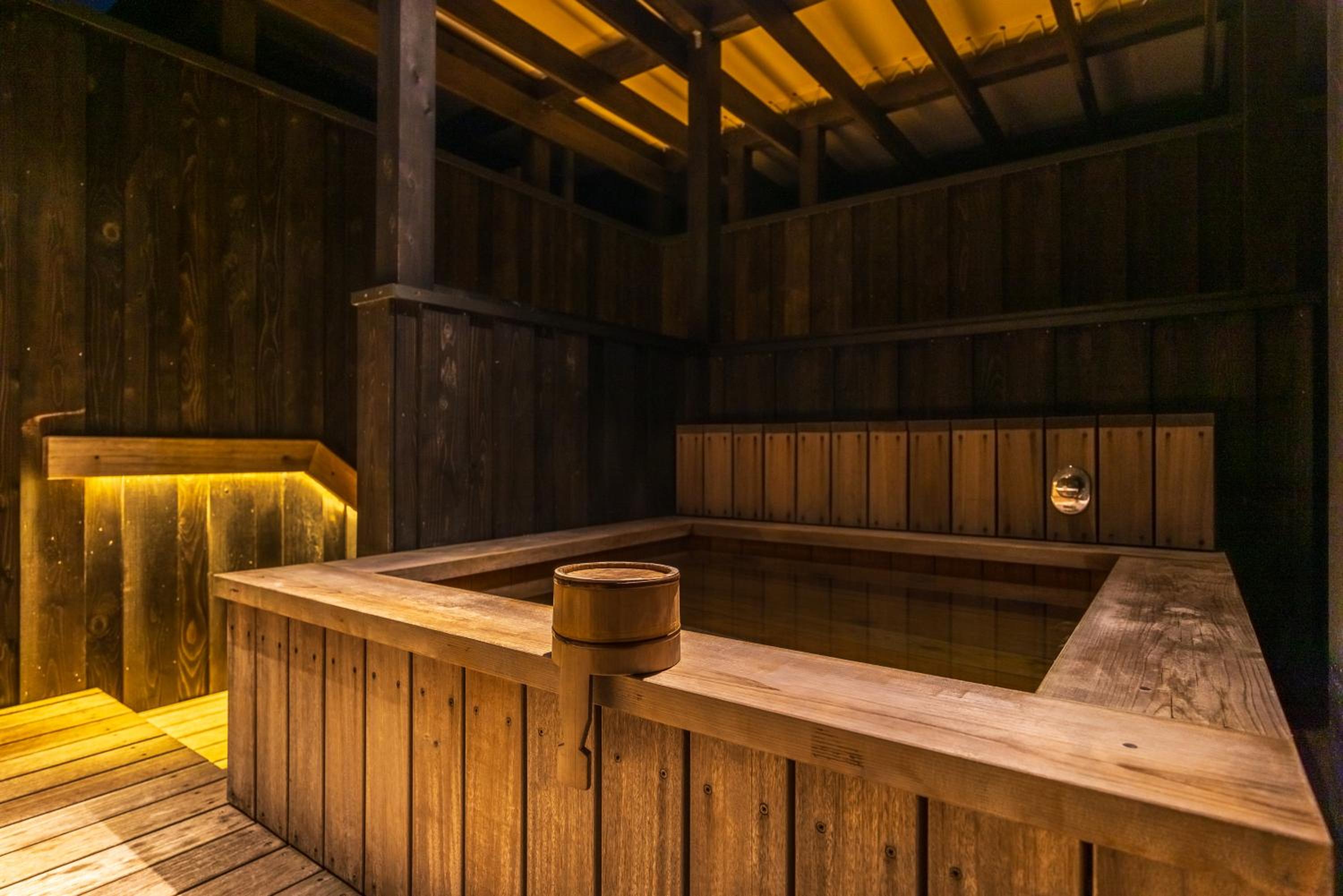 Deluxe Twin Room with Open-Air Bath - Photo 23