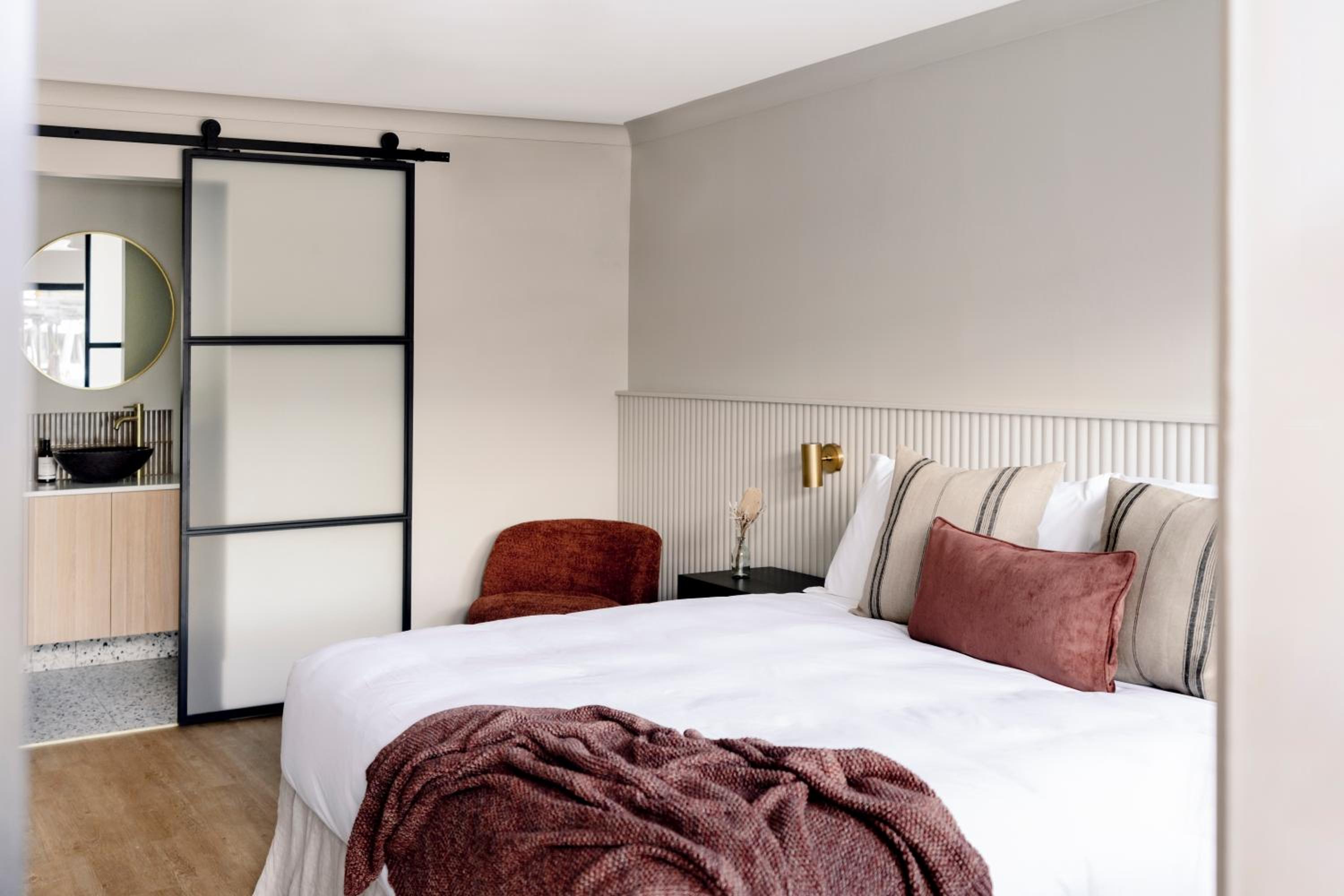 Superior King Room