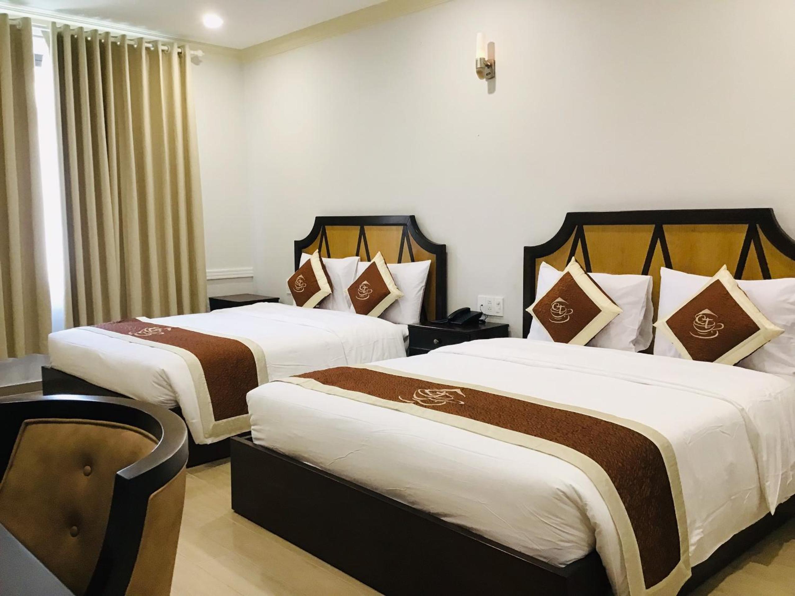 Superior Quadruple Room - Photo 2