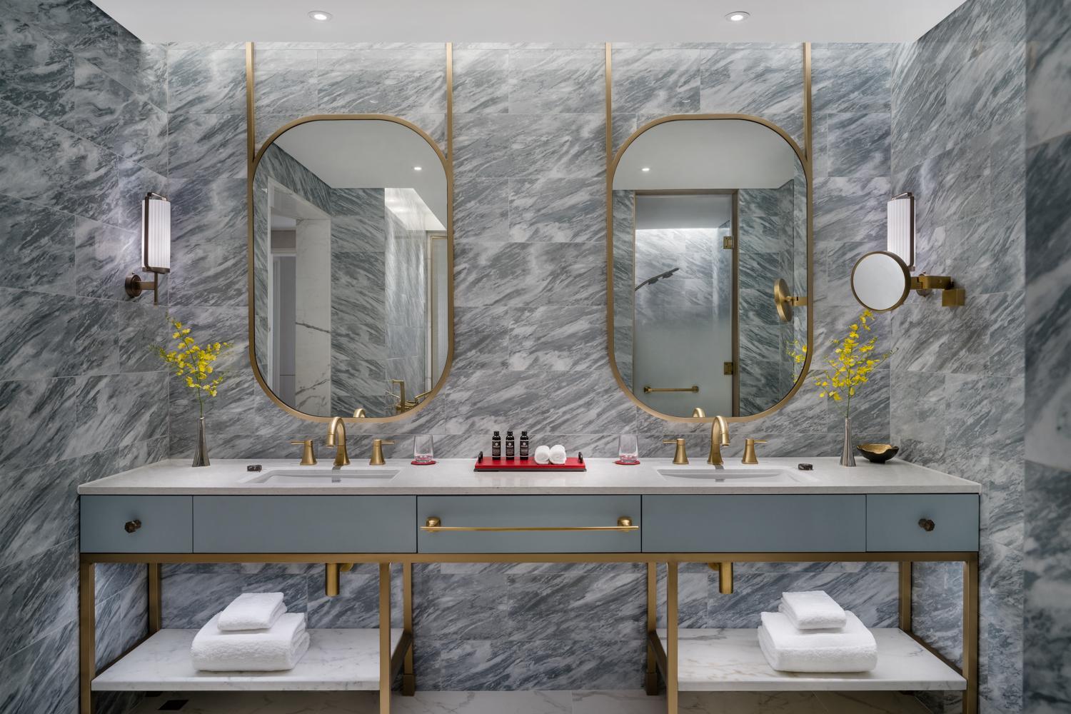 Deluxe Suite with Suite Privilege photo 3
