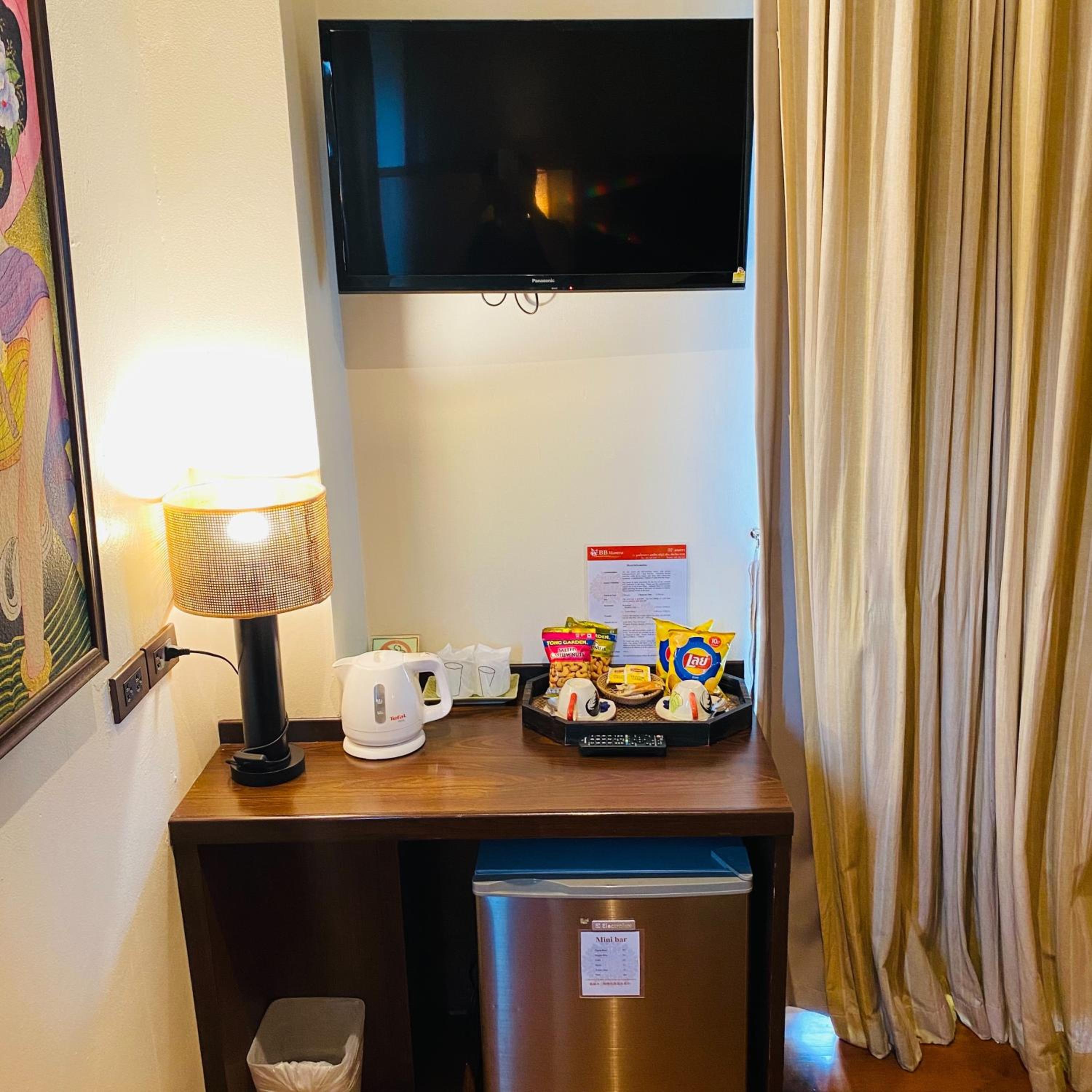 Double or Twin Room with Swimming Pool Access