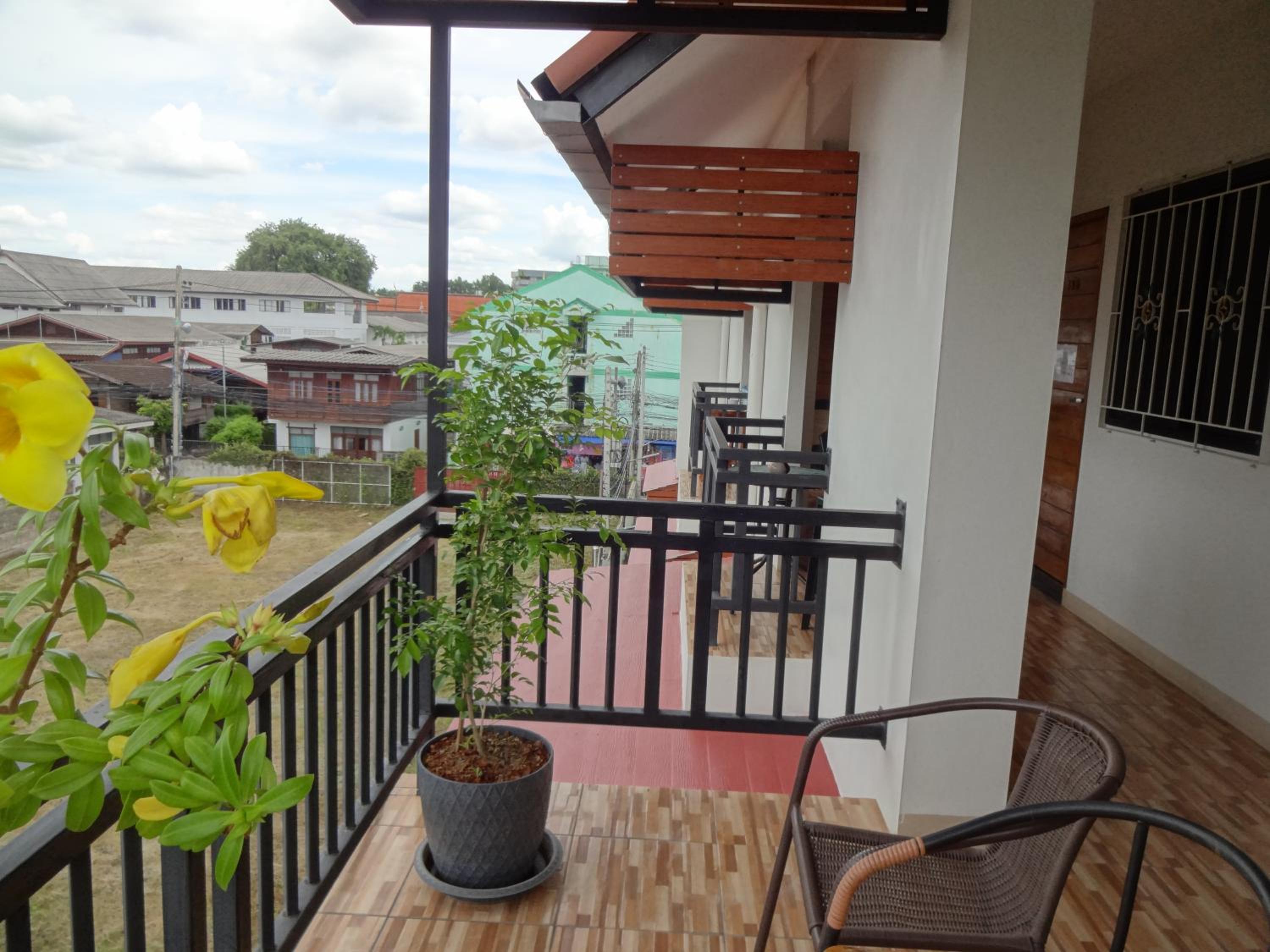Standard Twin Room- Upper Floor - Photo 9