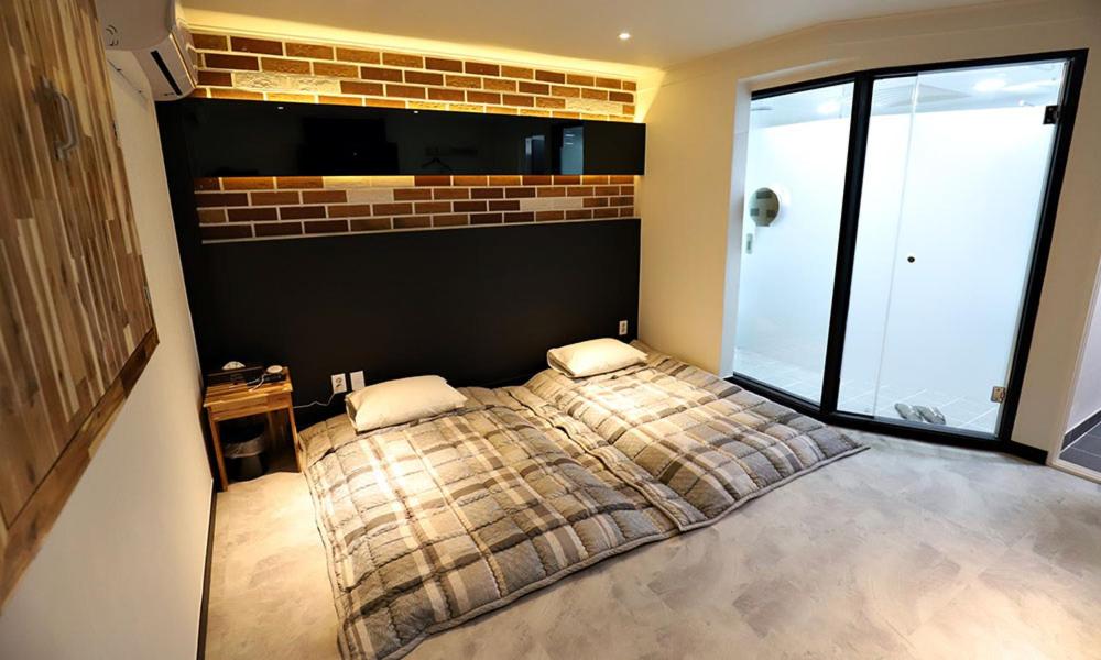 Standard Korean Style Ondol Room photo 3