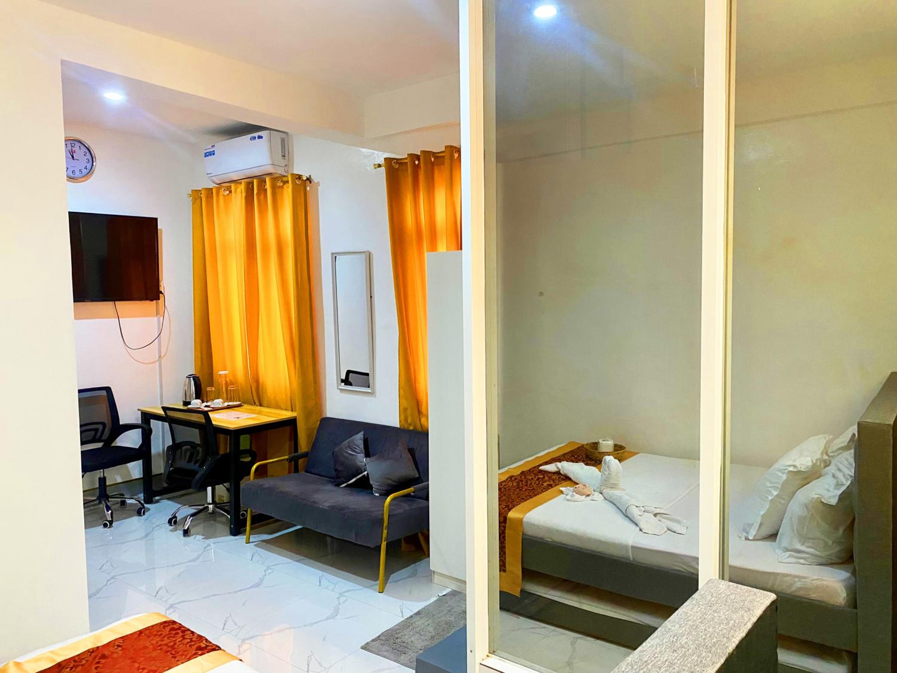 Queen Suite
