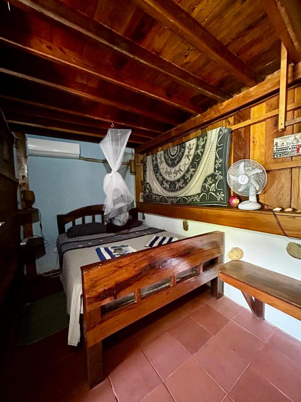 两卧室小屋