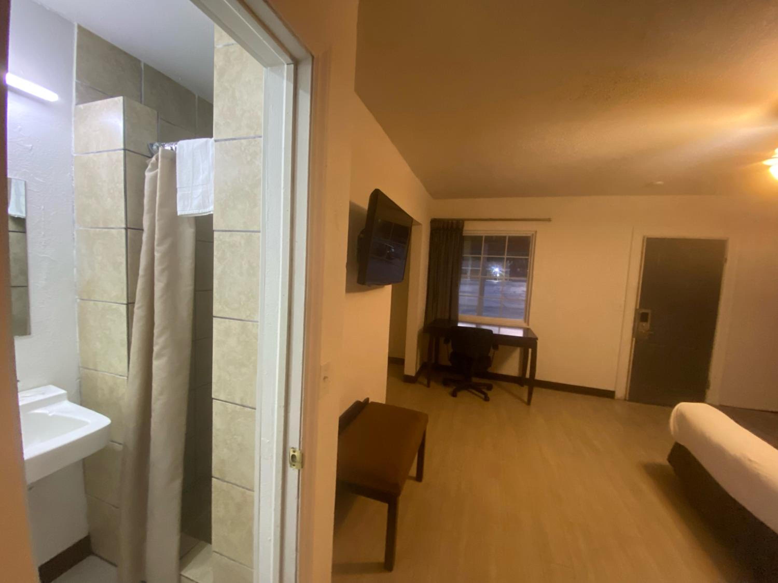 Economy Single Room
