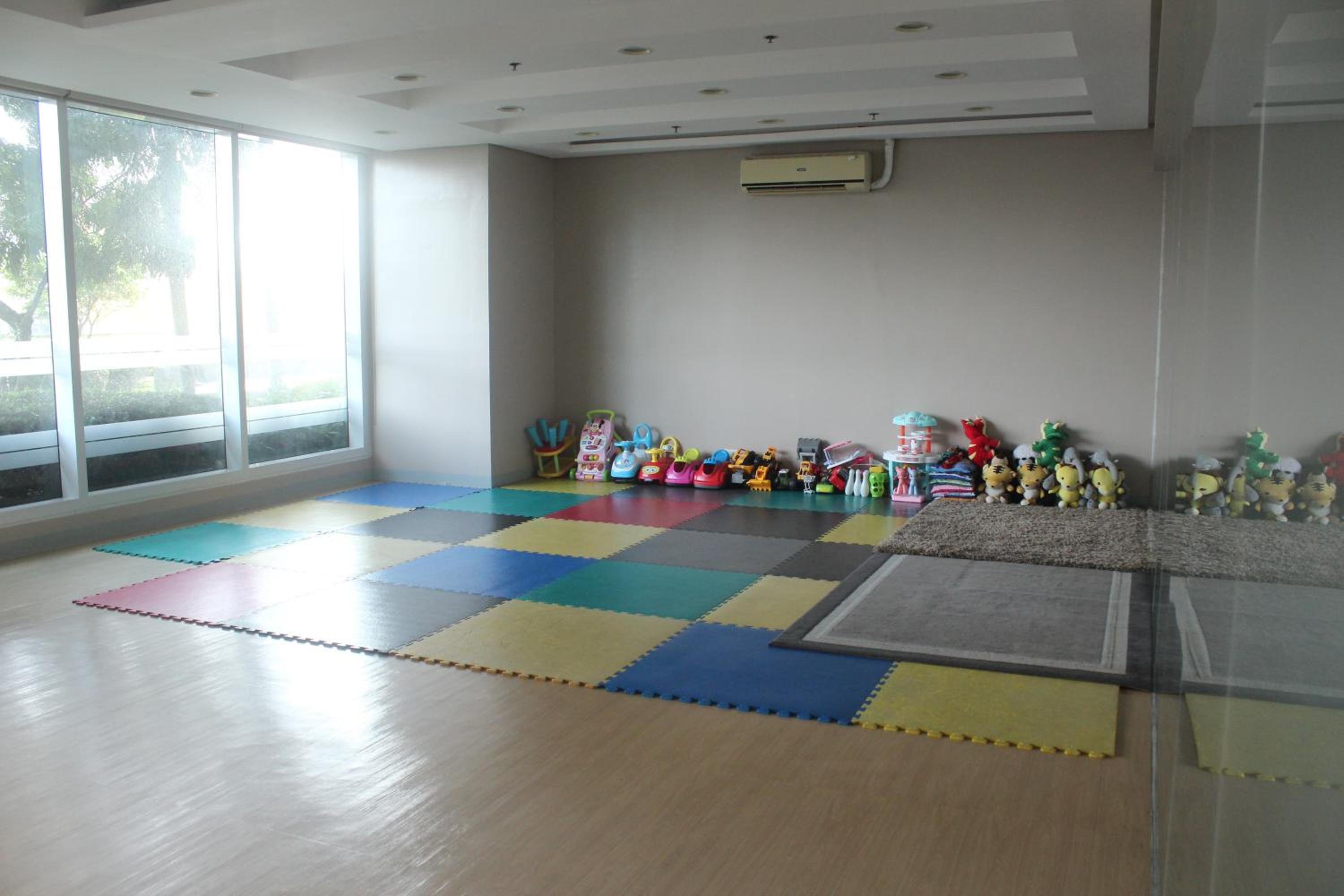 Standard Studio - Photo 12