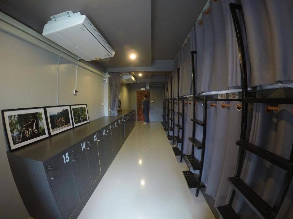 Bunk Bed in Female Dormitory Room   photo 2