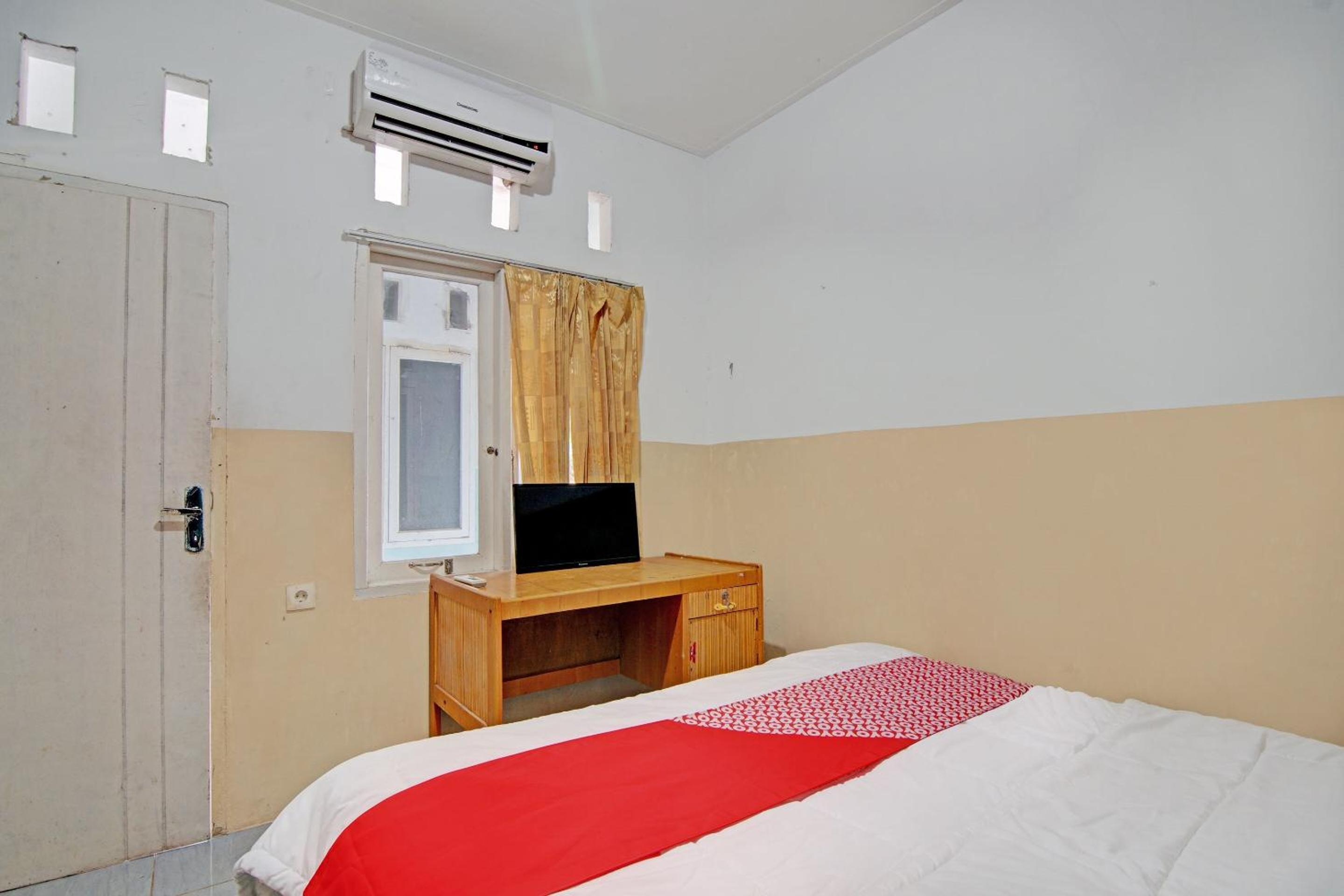 Deluxe Double Room - Photo 8