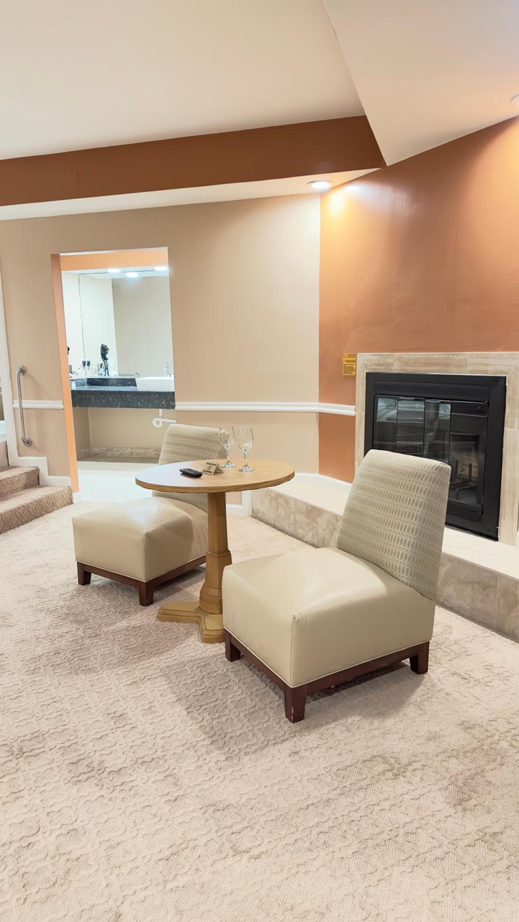 Suite - Photo 6