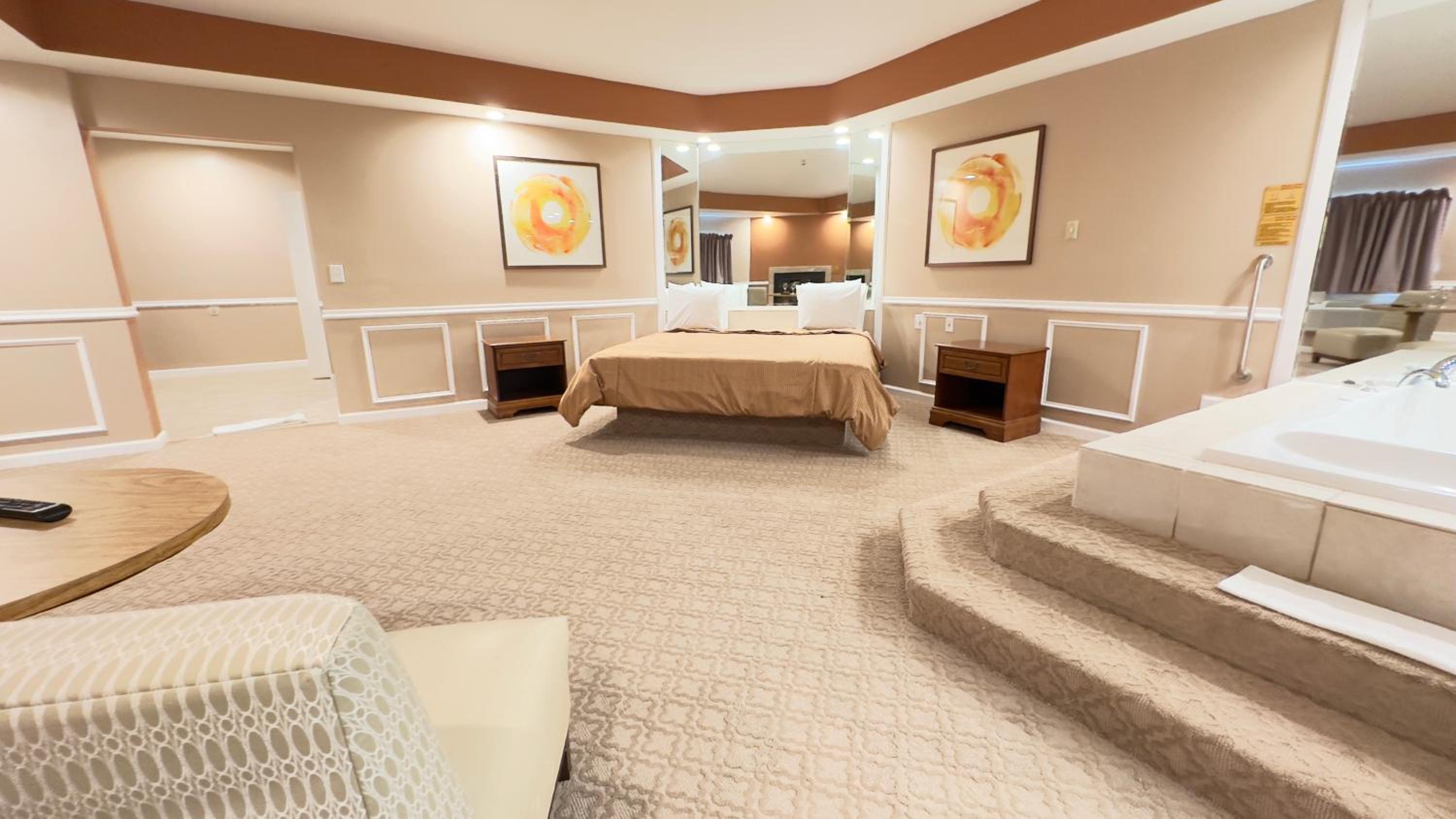 Suite - Photo 5