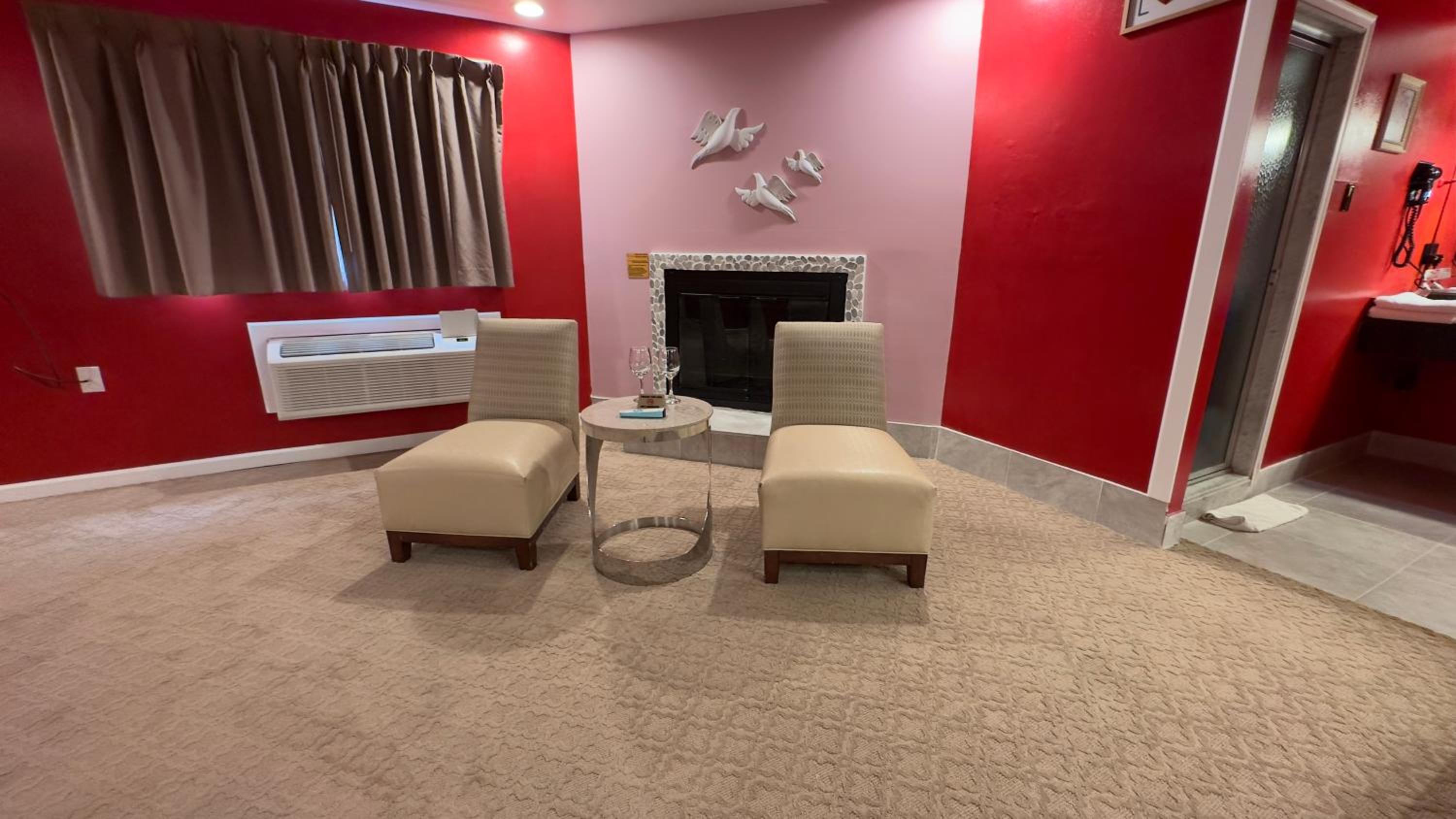 Superior King Suite - Photo 3