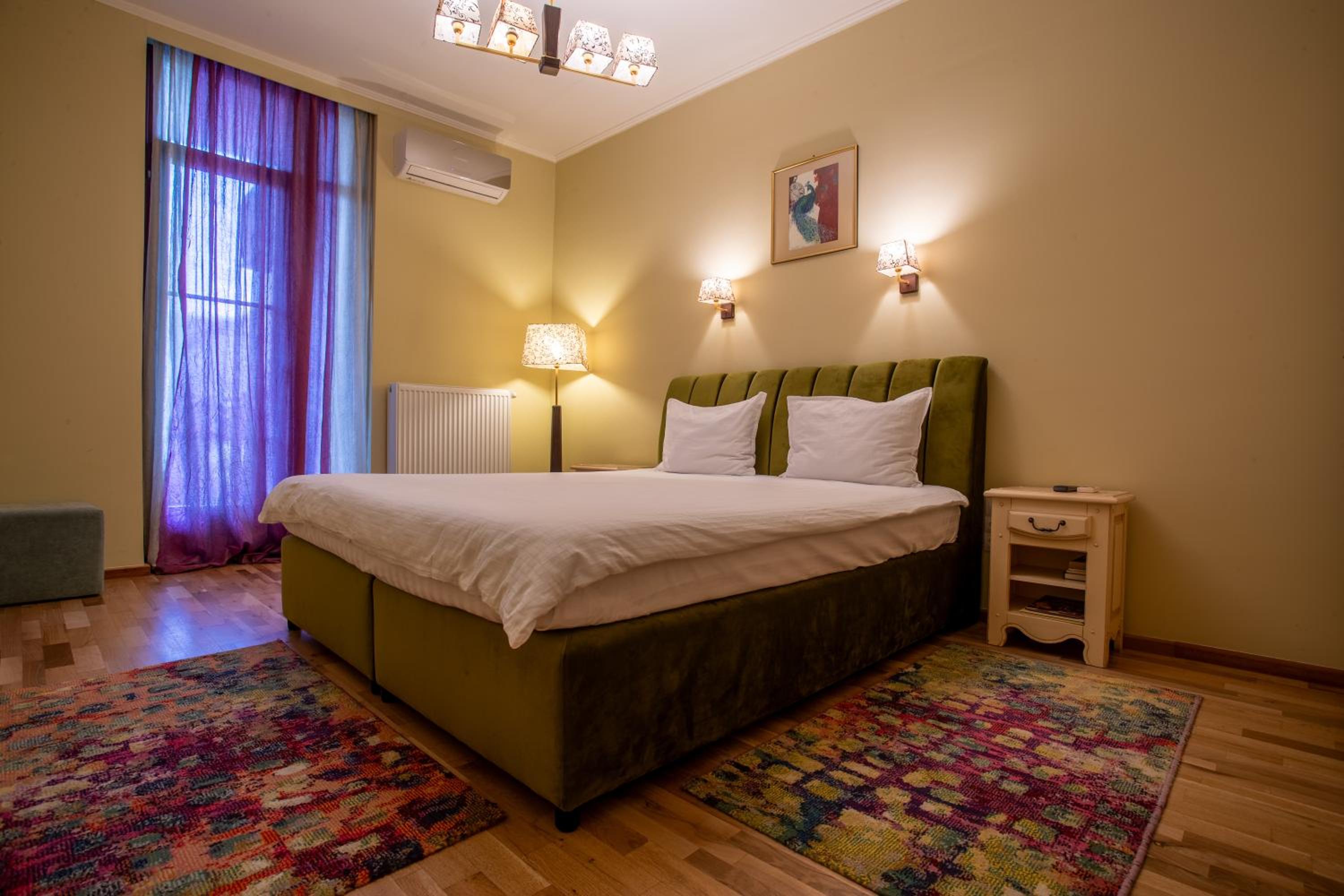 One-Bedroom Apartment - Photo 22