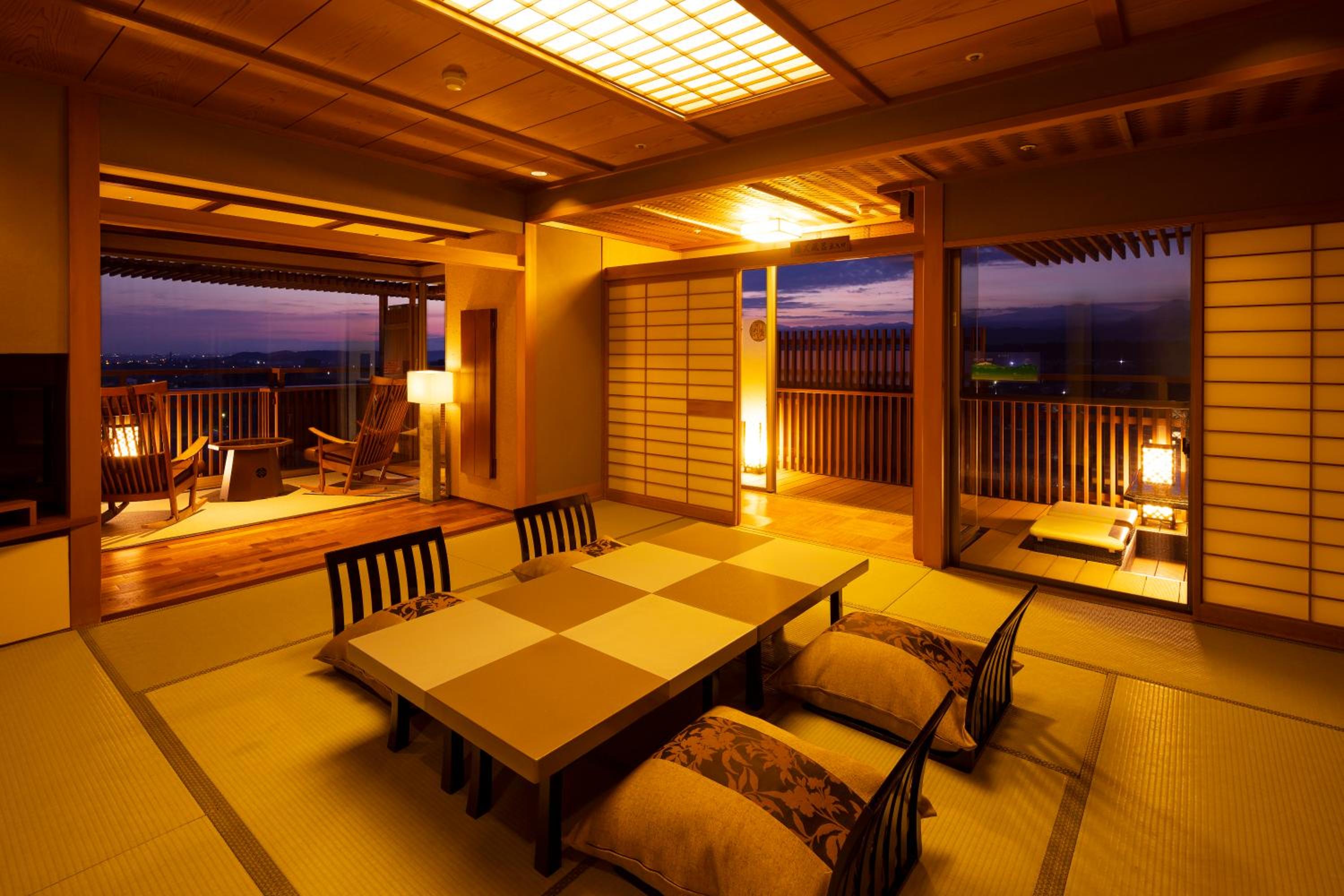 Deluxe Suite with Open-Air Bath - Tensyo Building - Half Board Included photo 3