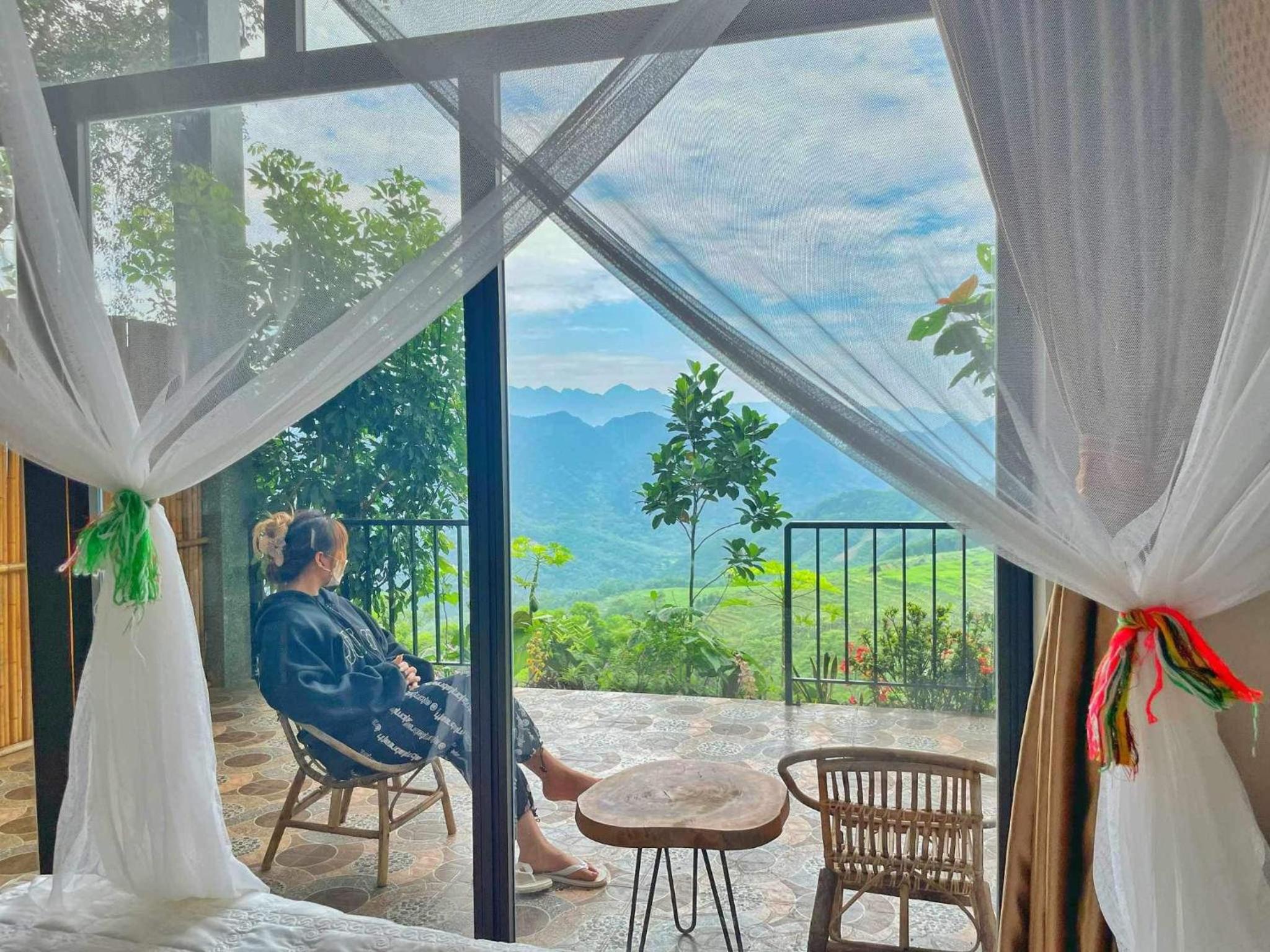 Family Room with Garden View photo 2