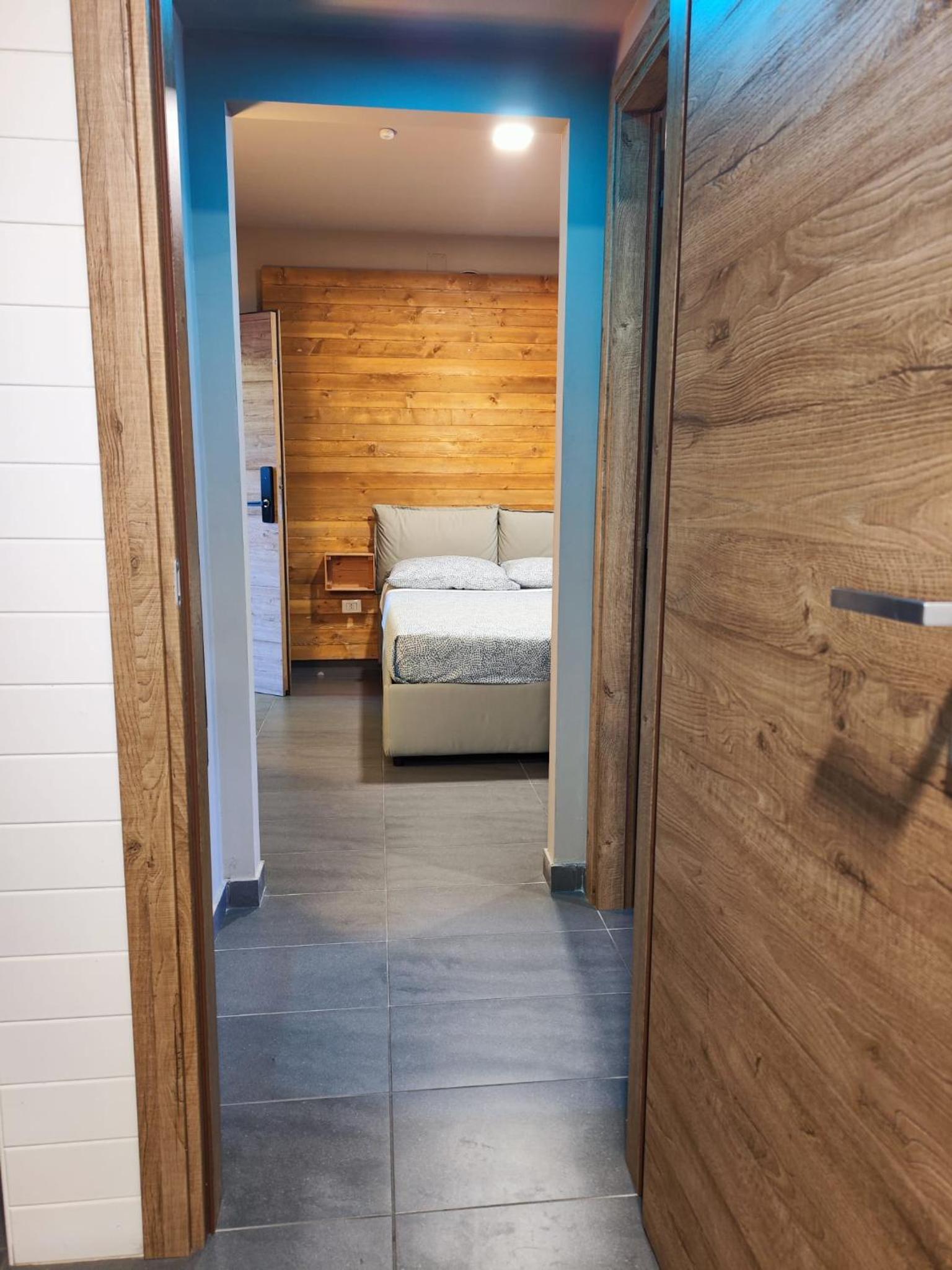 Two-Bedroom Apartment - Photo 2